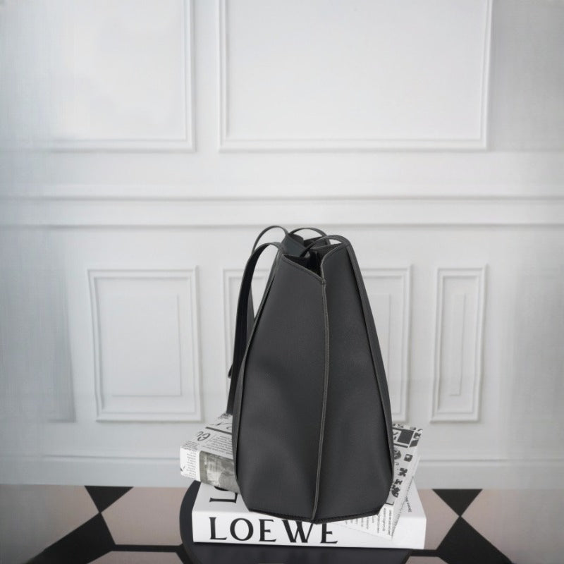 Sac Femme Grande Capacité – Léger, Noir Élégant en Cuir Synthétique, Fermeture À Pression, Spacieux pour Travail, Voyage et Sorties, Idéal Cadeau