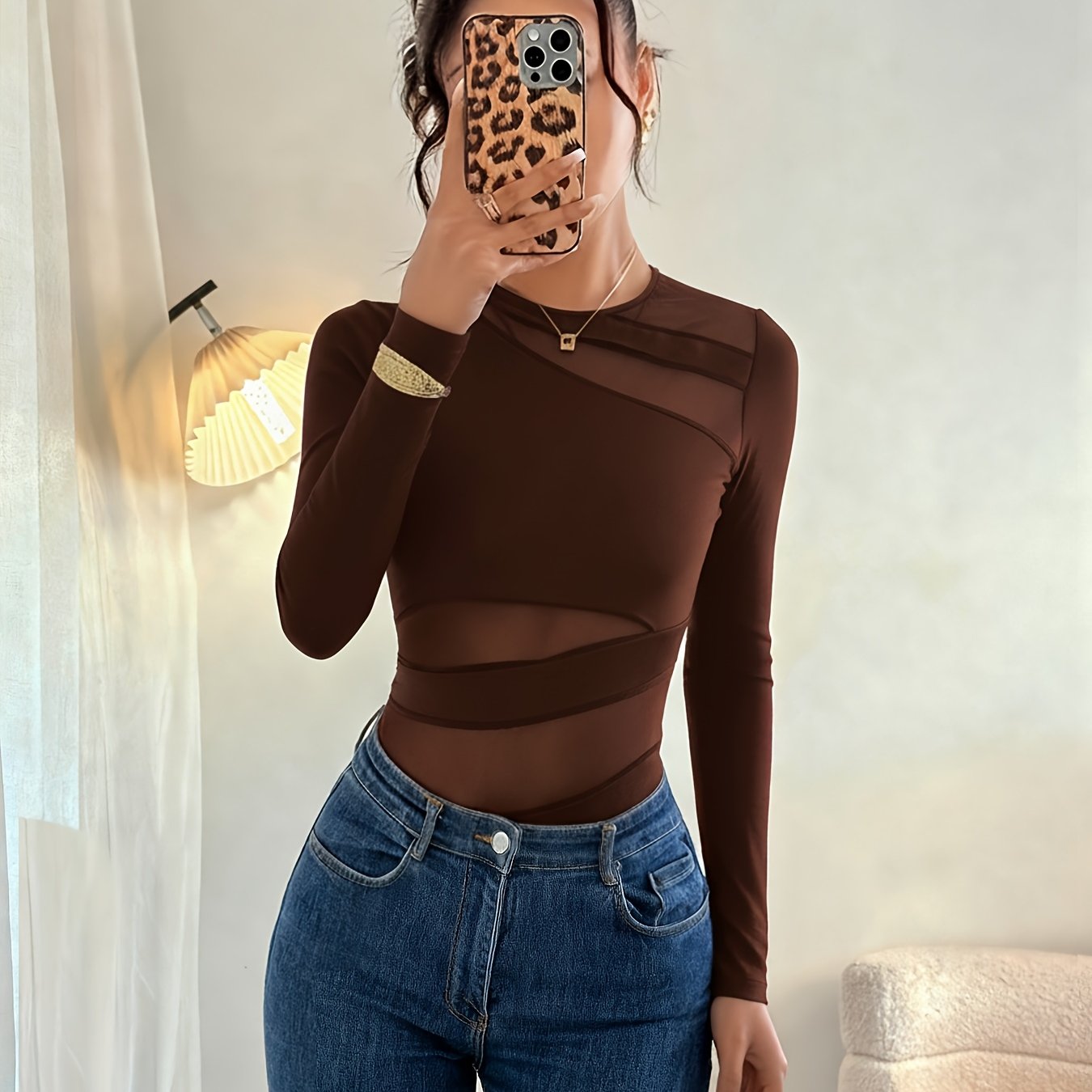 Combinaison Femme Sexy Hiver – Manches Longues, Body avec Panneaux en Mesh et Col, Fermeture Boutons Sombre, Tunique Extensible Couleur Unie Marron/Beige, Lavable en Machine, Idéal Soirées ou Tenue Décontractée