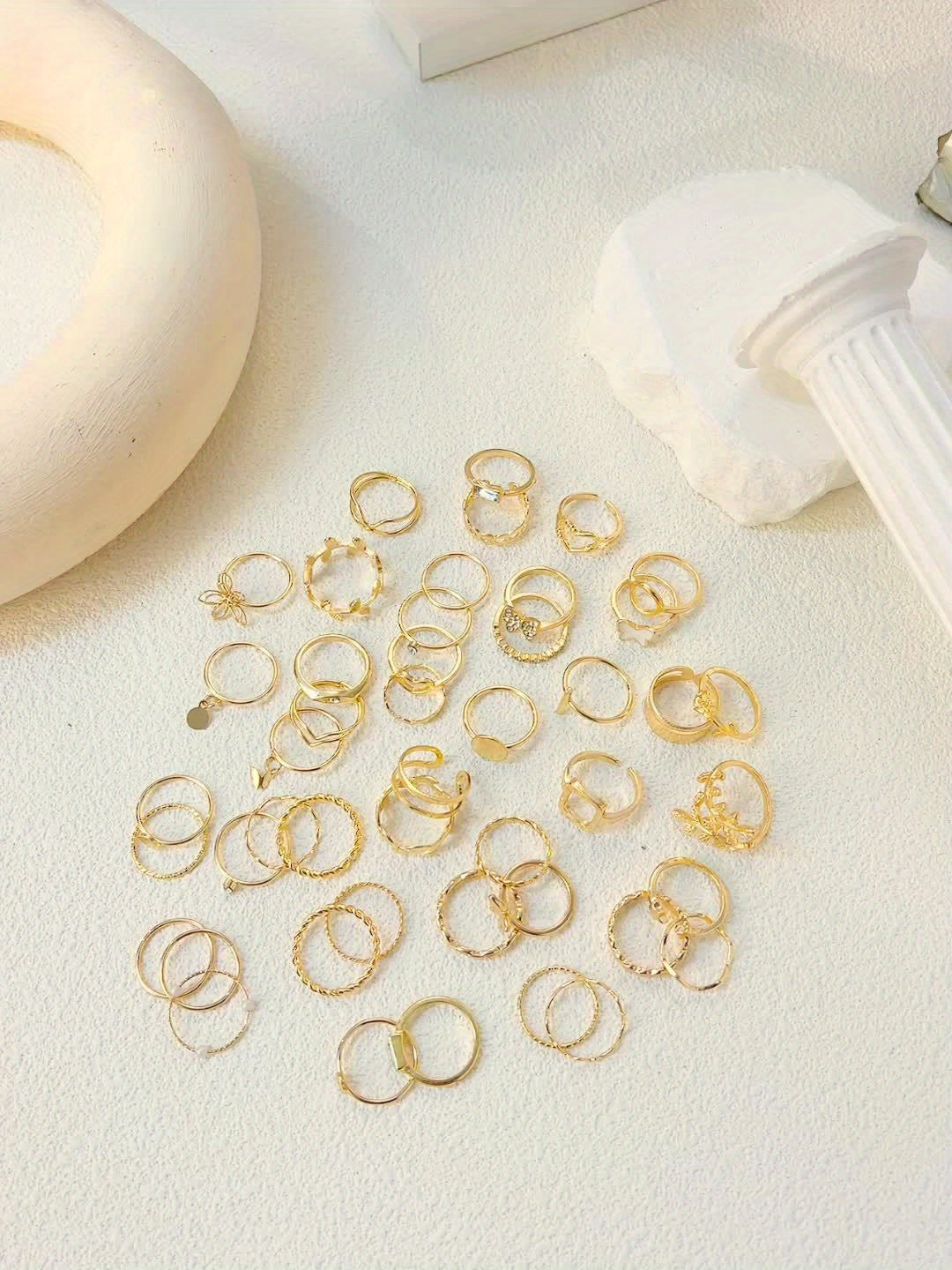 A Set of 47 Minimalist Butterfly Heart Rose Rings for Women, Perfect for Everyday Wear, Dates, And Vacations