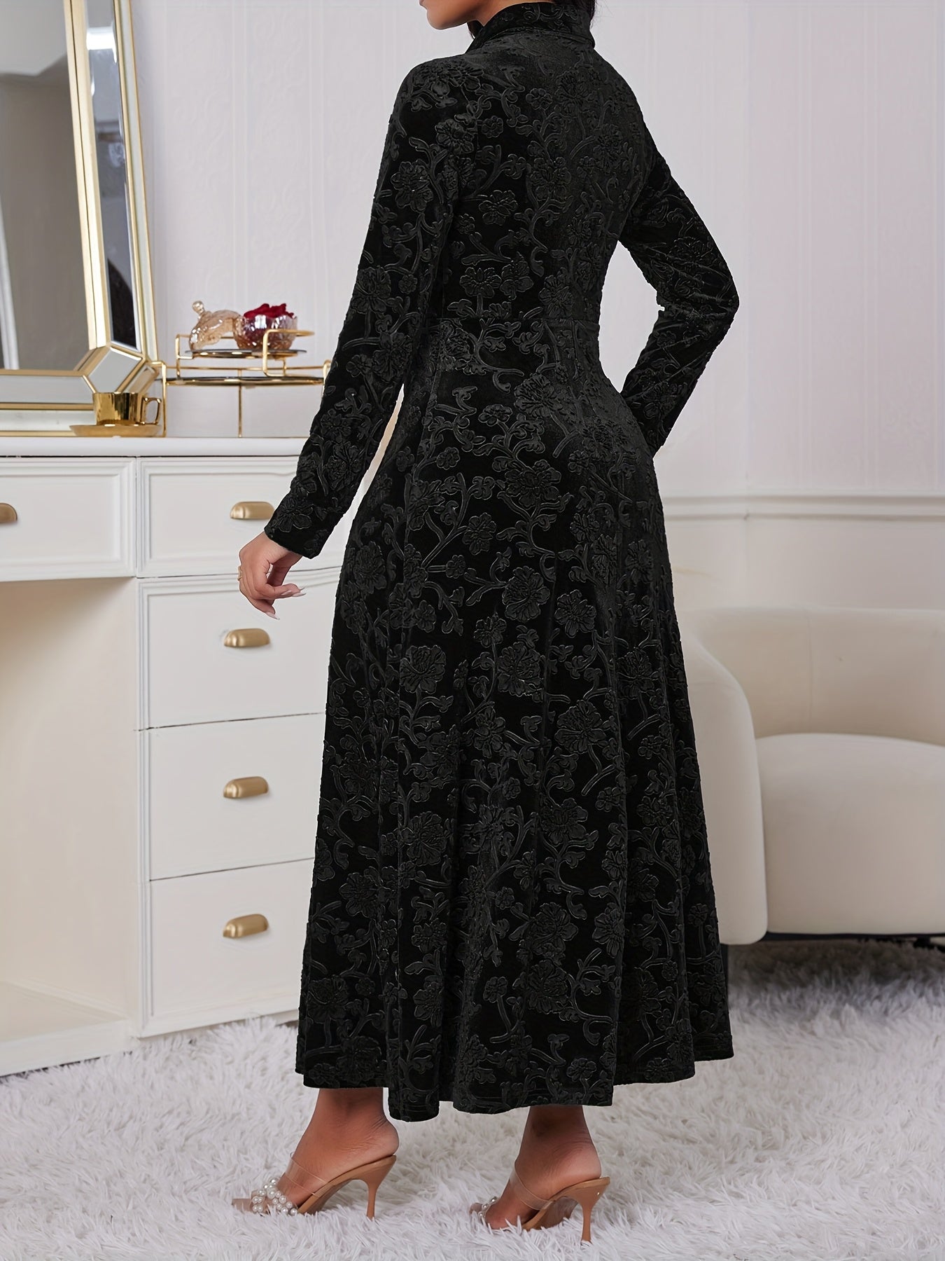 Robe Femme Élégante pour Événements Formels et Fêtes – Robe de Soirée Longue, Coupe Flatteuse, Fermeture Bouton à l’Avant