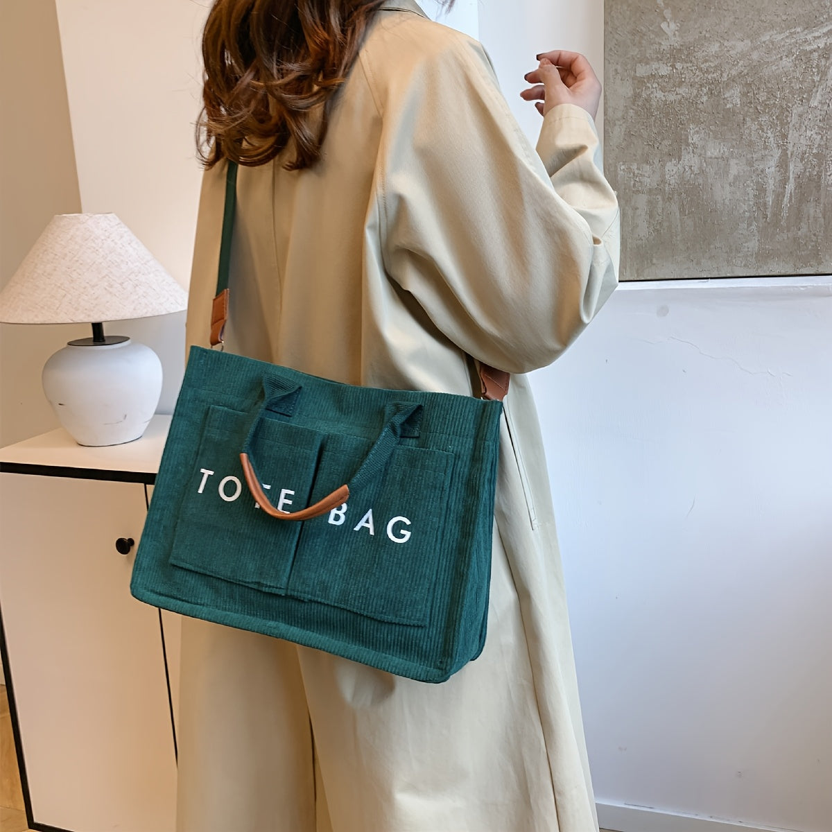 Sac Cabas Femme Multi-Poches – Fermeture et Bandoulière, Matériel Doré, Poignée Solide, Plusieurs Couleurs (Rose, Kaki, Marine, Bordeaux, Blanc, Noir, Marron), Tissu Durable