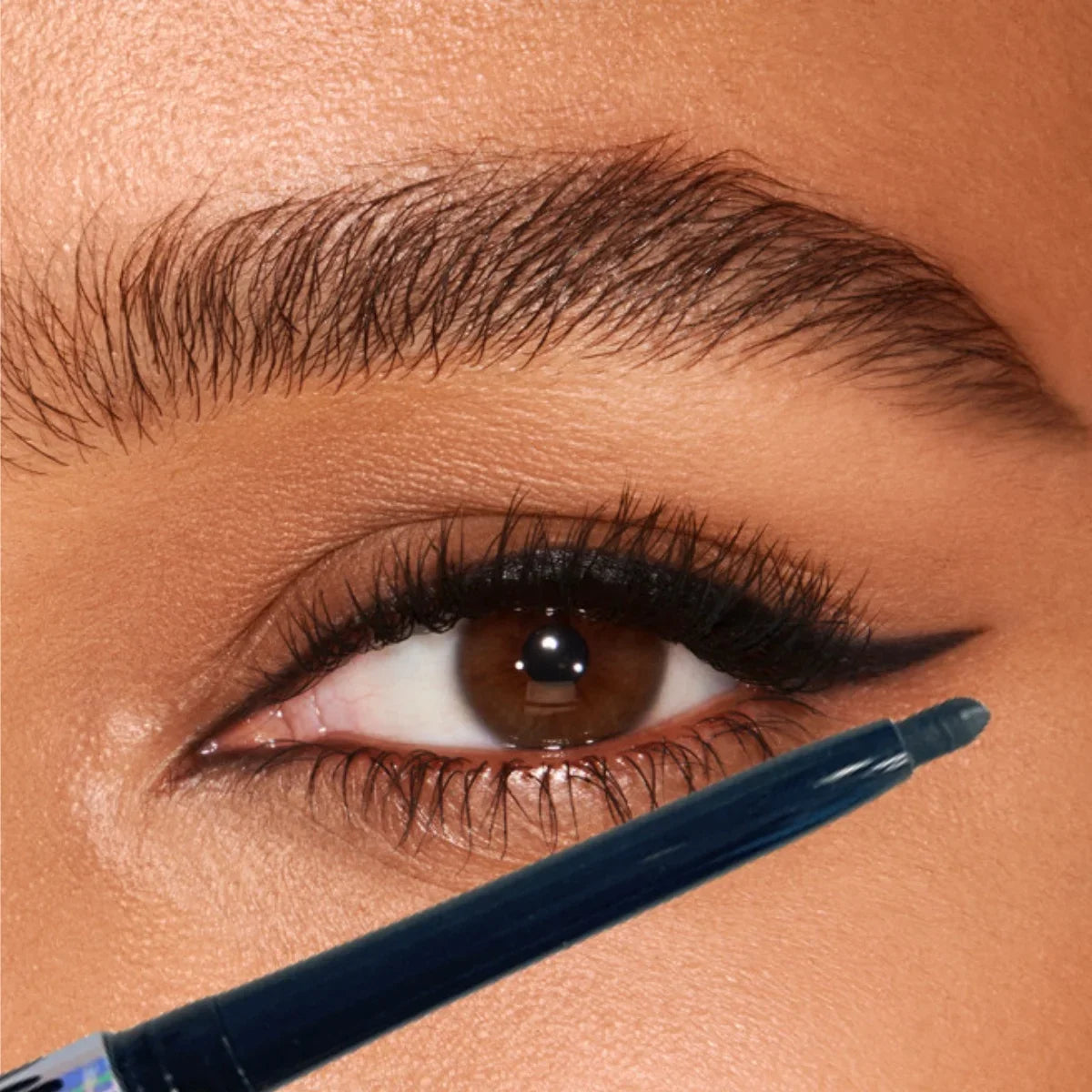 Stylo Eyeliner Marron Lisse – Ultra-Fin, Mat, Étanche, Stylo Silkworm Doux, Facile à Porter, Séchage Rapide, Maquillage des Yeux