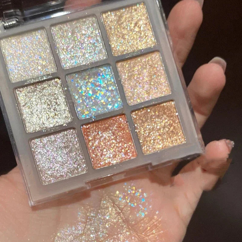 Palette fards à paupières 9 couleurs, paillettes, champagne et rose nacré, scintillant, tons froids, maquillage yeux séduisant
