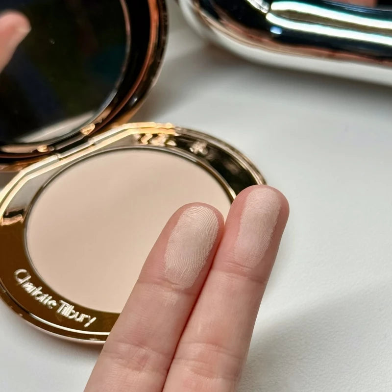 Poudre Fixante – Finition Parfaite Naturelle pour Femme, Maquillage Longue Tenue, Contrôle du Sébum, Waterproof, Éclaircissante pour la Peau, Anti-Cernes, Format Portable