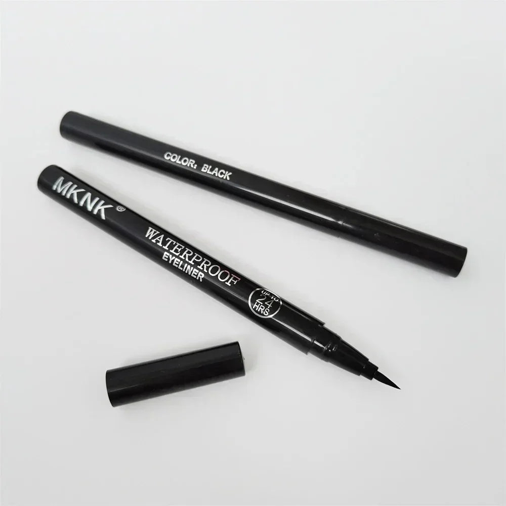 Crayon Eyeliner Séchage Rapide — longue tenue, texture lisse, fini mat, waterproof, anti-bavures, maquillage des yeux