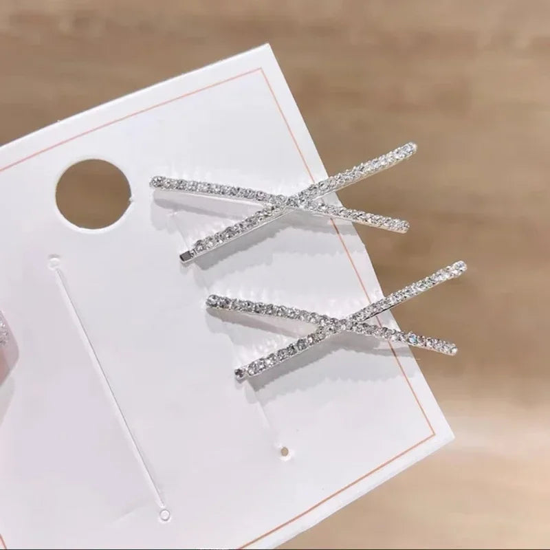 « Lot 2 Barrettes Femme – Croix Strass »