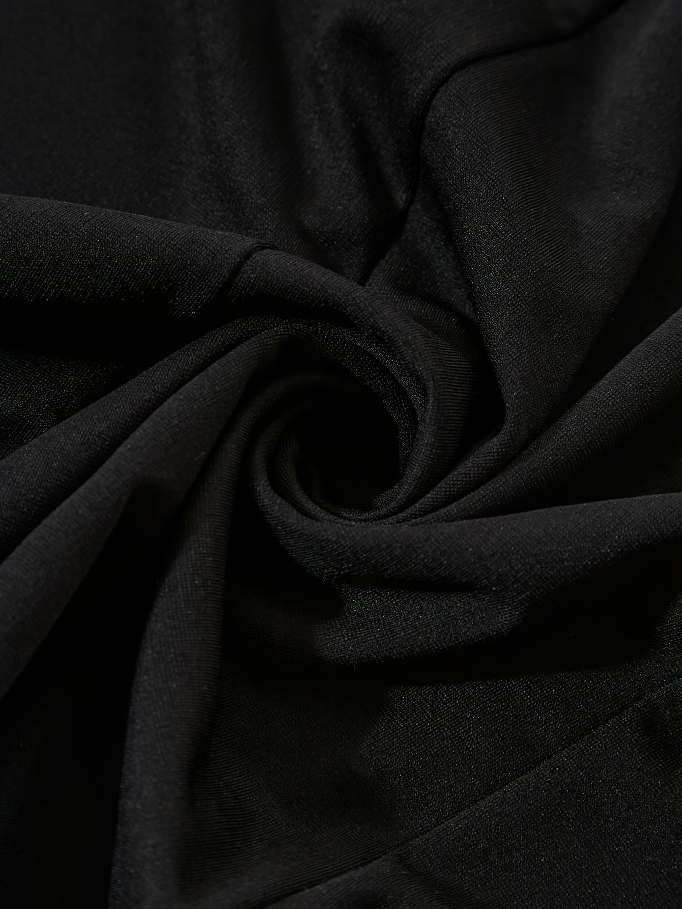 Robe élégante femme à col montant – Manches longues, coupe ajustée, boutons décoratifs