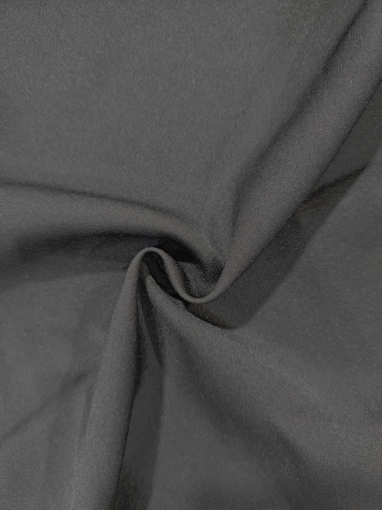 Robe élégante femme noire et blanche – Mini-robe contrastée à manches longues