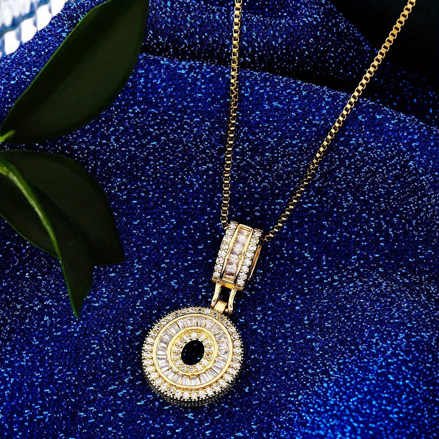 Collier femme style hip-hop avec pendentif lettre, cuivre plaqué or 18K et zirconia synthétique, chaîne plaquée or 18K, bijou élégant pour usage quotidien ou occasions spéciales