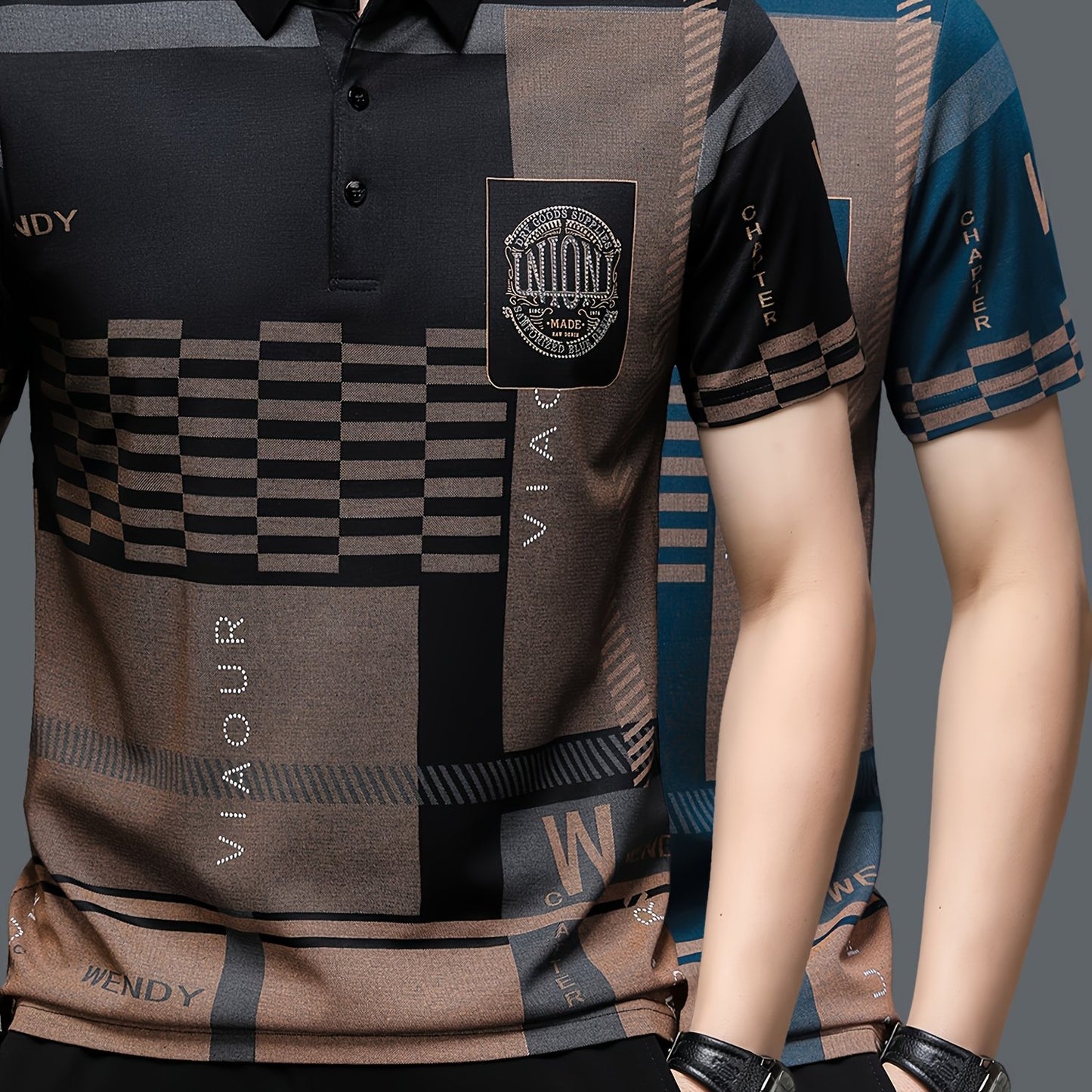 A Set of Two 380G Short-Sleeve Polo Shirts with a Collar, Featuring a Stylish Plaid Design And English Decorations for Men, Perfect for Summer.