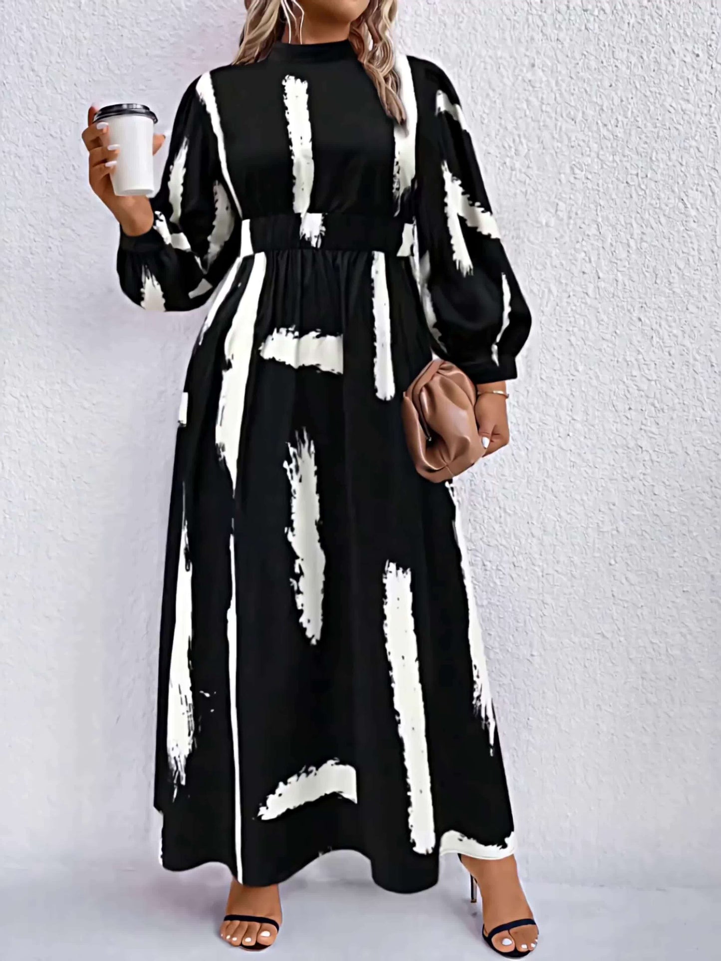 Robe Élégante Grande Taille Femme – Imprimé Pied-de-Poule Noir et Blanc, Coupe Oversize Inspirée, Jupe Crayon et Coupe A-Line, Longueur Maxi, Parfaite pour Mariages et Fêtes, Col Montant, Lavable en Machine