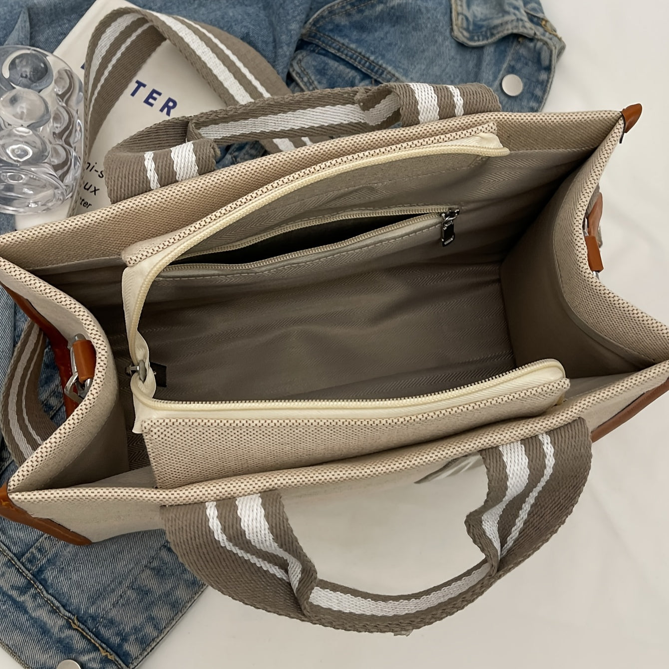 Sac Cabas Chic Grande Capacité – Sac Polyvalent à Porter à l’Épaule ou à la Main pour Femmes, Parfait pour le Travail et les Vacances – Nylon Durable avec Fermeture Éclair, Idéal pour Livres, Adolescents et Employées de Bureau