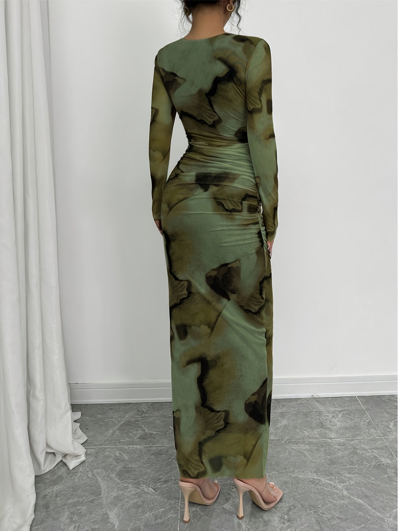 Robe sirène femme imprimé camouflage vert olive, manches longues, coupe A-line, longueur genou, idéale pour occasions formelles ou semi-formelles, lavable en machine, parfaite pour mariages, soirées ou bal