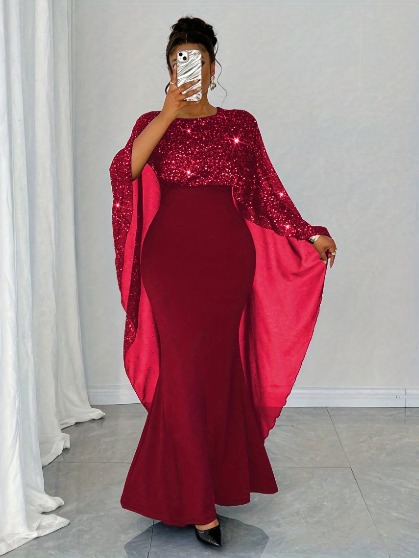 Tailored Development of an Elegant Women'S Sequin Patchwork Round-Neck Fitted Casual Dress.