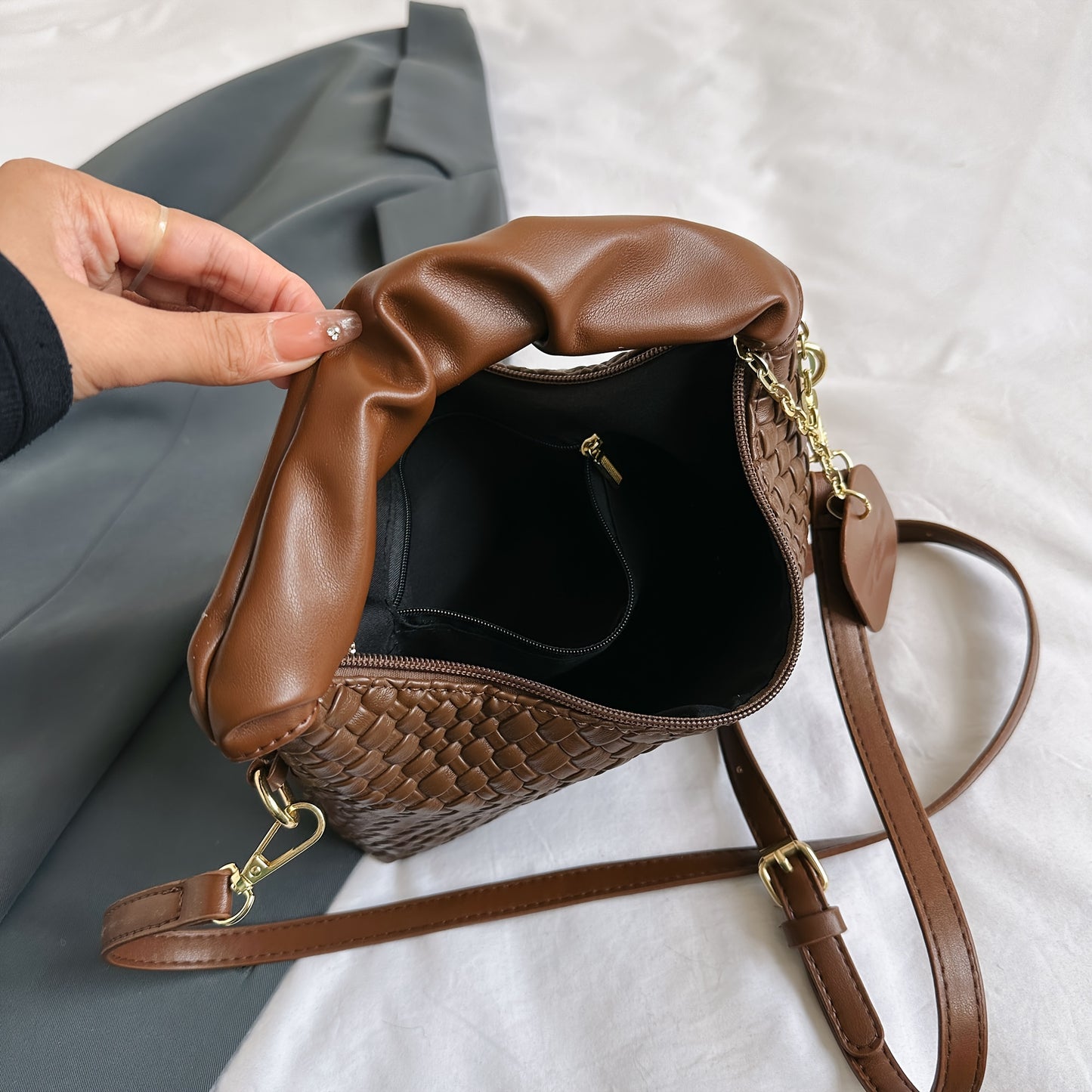 Sac tressé pour femmes – mini sac élégant, style hobo plissé simple, pratique et tendance