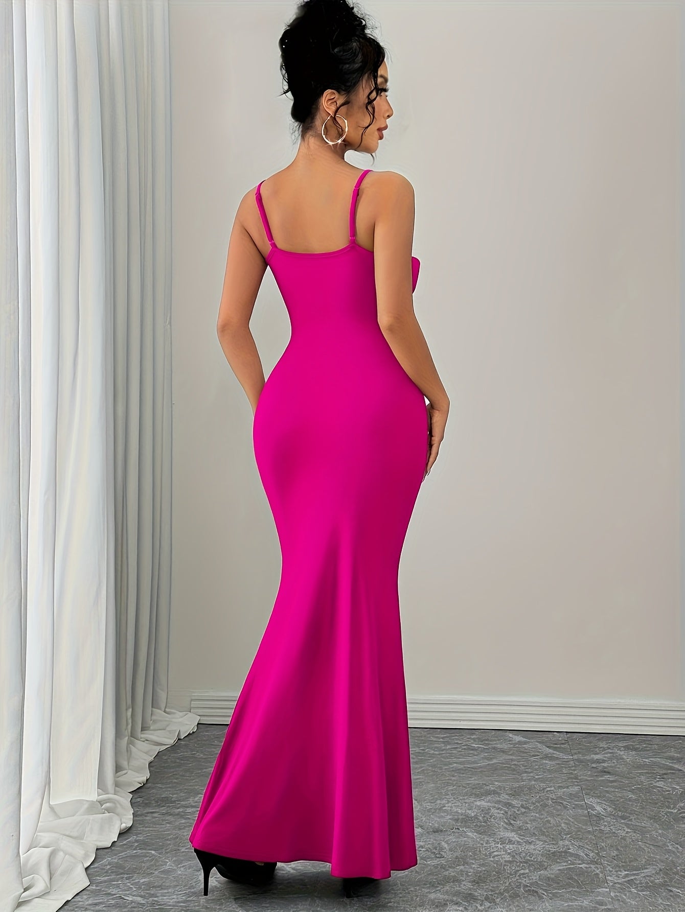 Ladies' Fashionable Temperament Red Bodycon Dress with Large Floral Design | Crew Neck, Solid Color, Suitable for All Seasons.