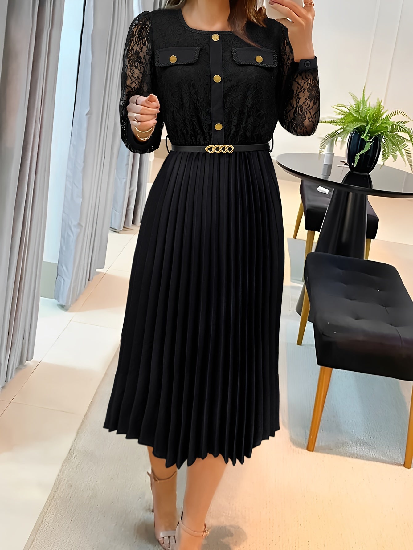 Elegant Long-Sleeve Dress for Women with Lace Patchwork And a Belt, New Autumn Style.