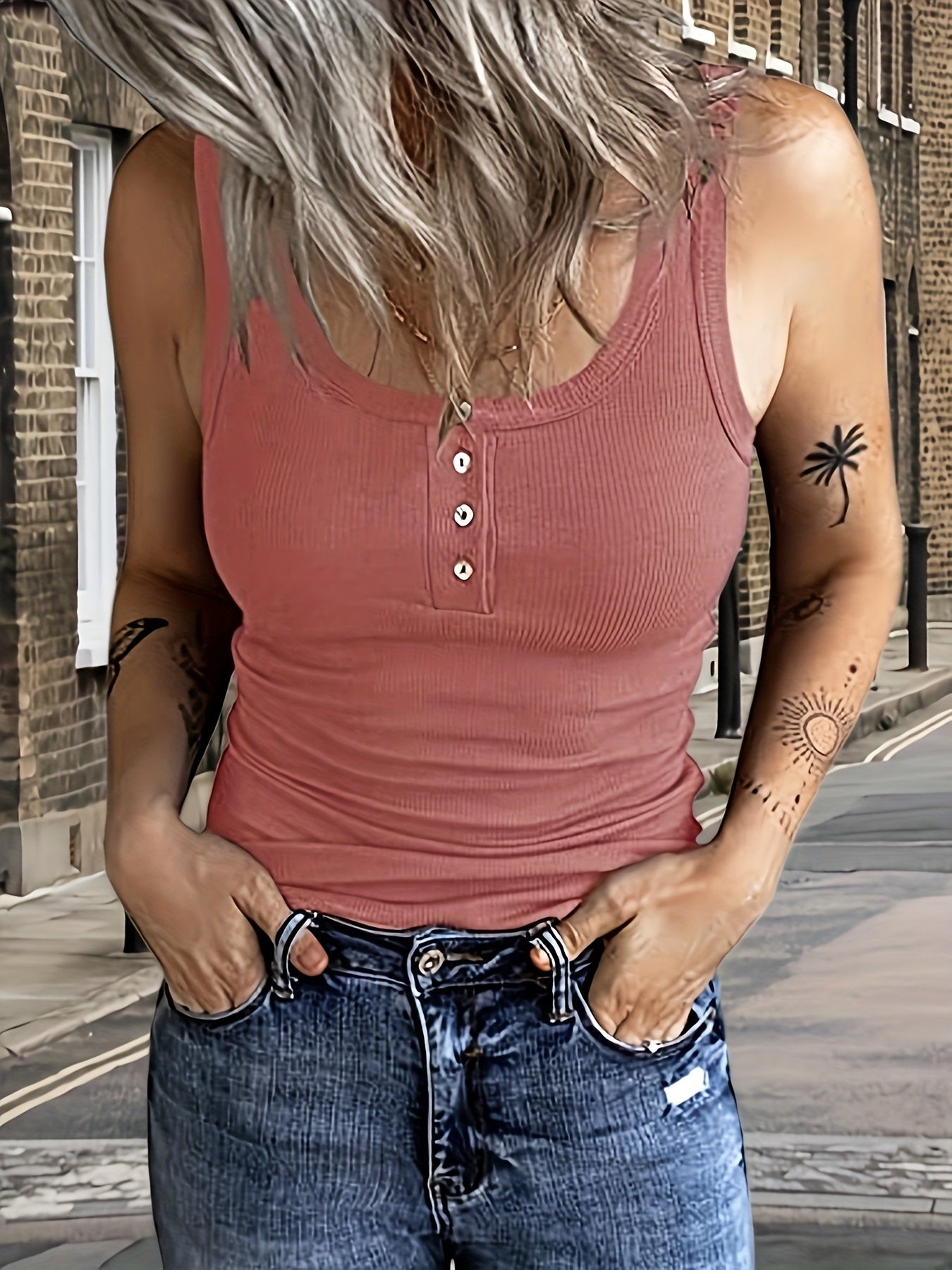 Top sans manches sexy pour femmes – Col rond, rose pastel, léger, patte de boutonnage, texture côtelée, lavable en machine, parfait pour plage, casual ou tenues habillées