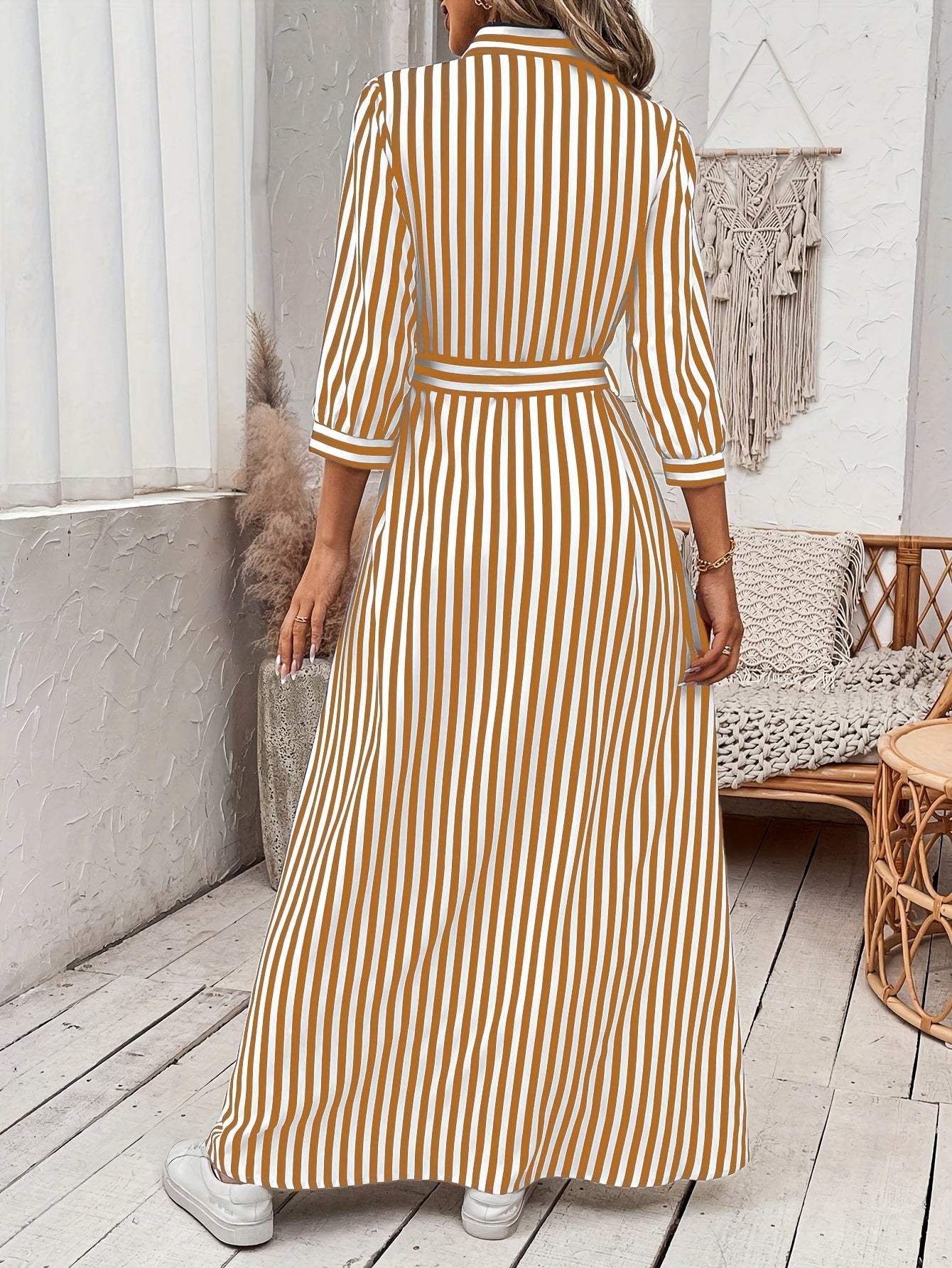Robe rayée élégante et décontractée pour femme
