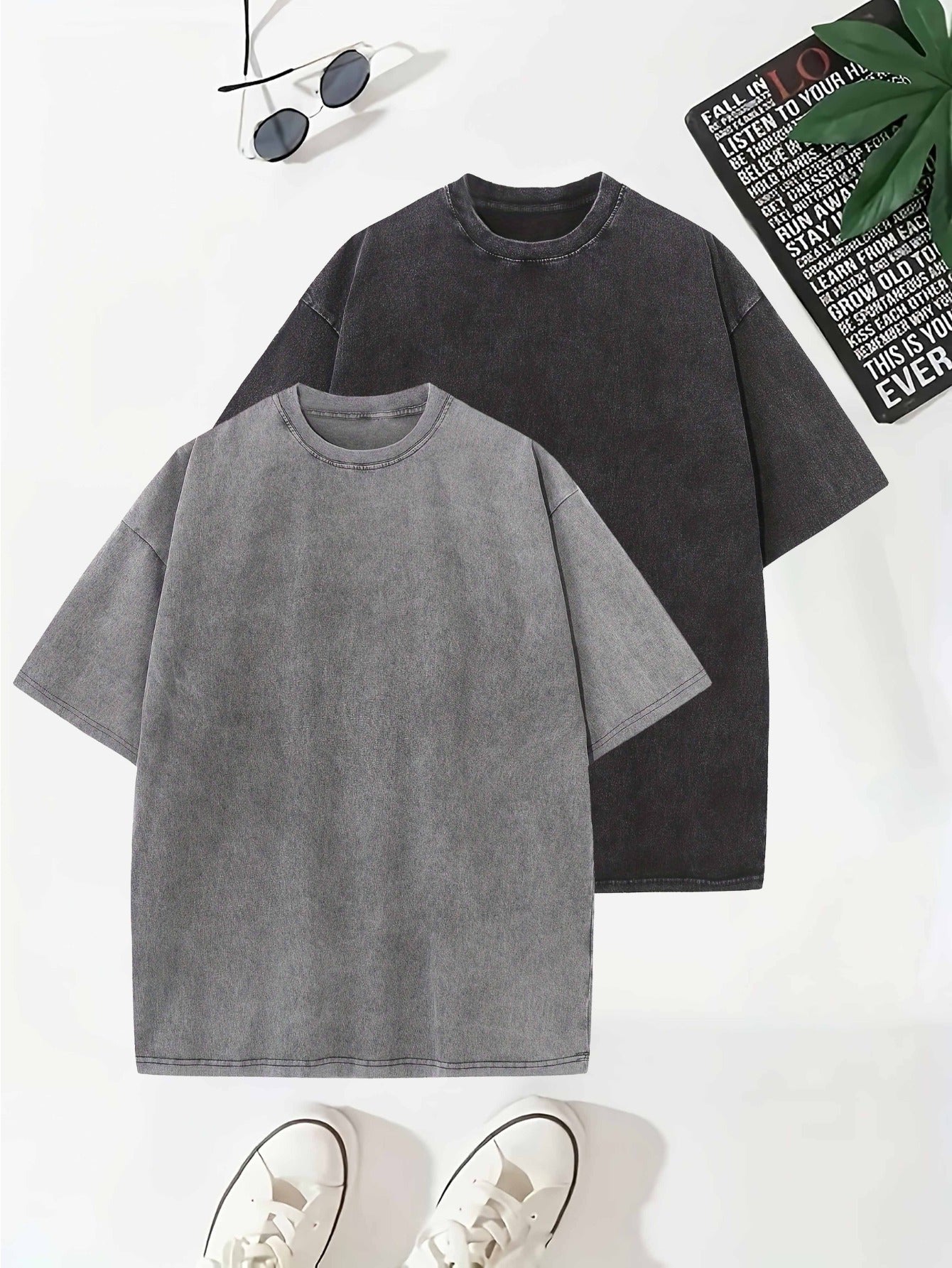 Set of 2 T-Shirts Made from Washed, Featuring a Vintage Heavy 100% Pure Fabric Weighing 240G, Designed in a Simple Retro Style for Casual Wear.