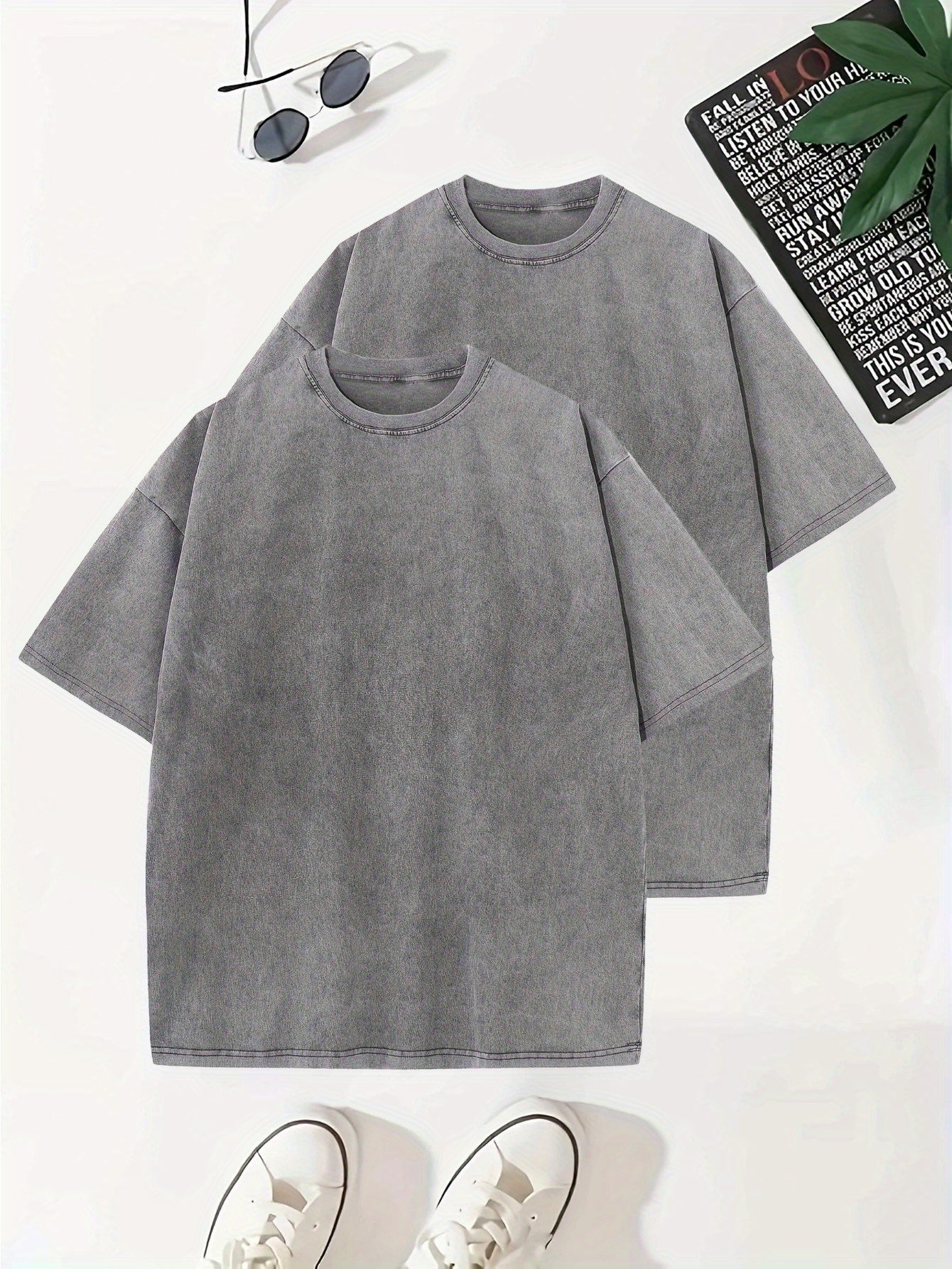 Set of 2 T-Shirts Made from Washed, Featuring a Vintage Heavy 100% Pure Fabric Weighing 240G, Designed in a Simple Retro Style for Casual Wear.