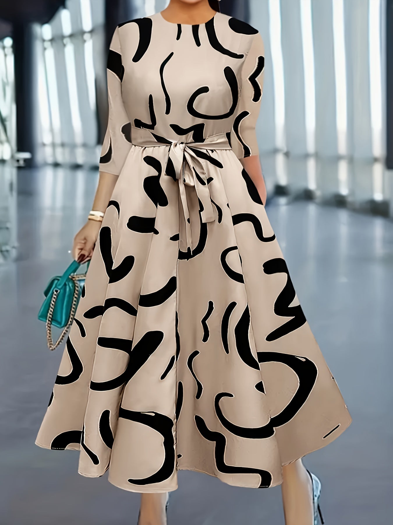 Oriented Fashion Print Temperament Lace Dress