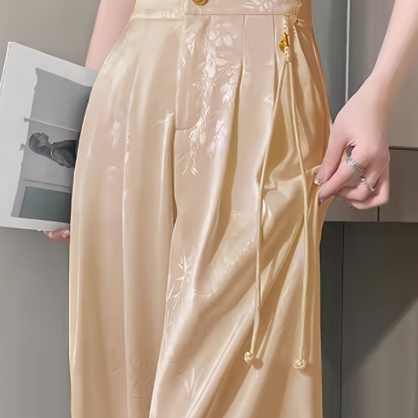 Pantalon Femme Élégant Jambe Large – Noir Uni avec Imprimé Nuages Chinois Blancs, Ourlet Asymétrique, Bureau et Événements Formels, Inspiré Asiatique