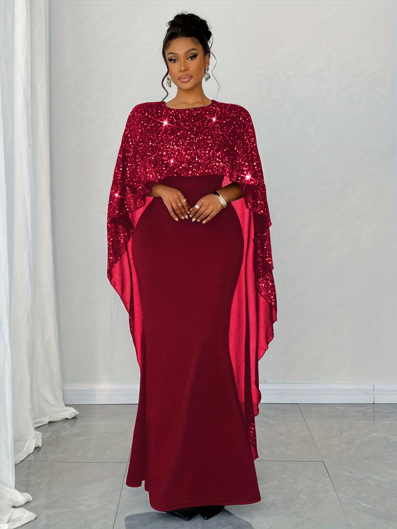 Tailored Development of an Elegant Women'S Sequin Patchwork Round-Neck Fitted Casual Dress.