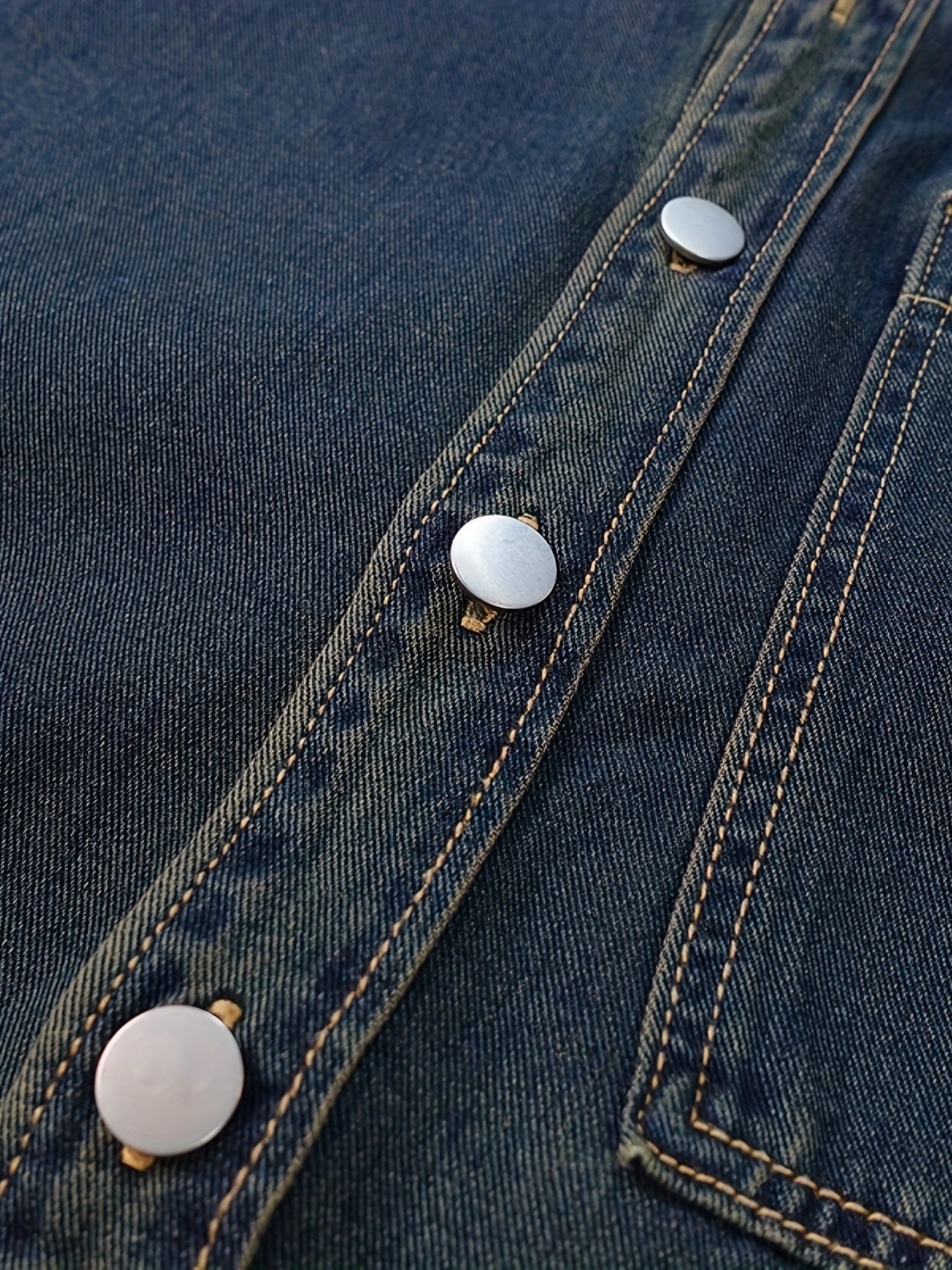 Men's Plus Size Loose Fit Non-Stretch Denim Shirt - Asymmetrical Chest Pockets, Classic Collar Long Sleeve Casual & Evening Shirt for Spring/Fall, Machine Washable, Durable Fabric, Fall Outfit, Stylish Menswear, Sturdy