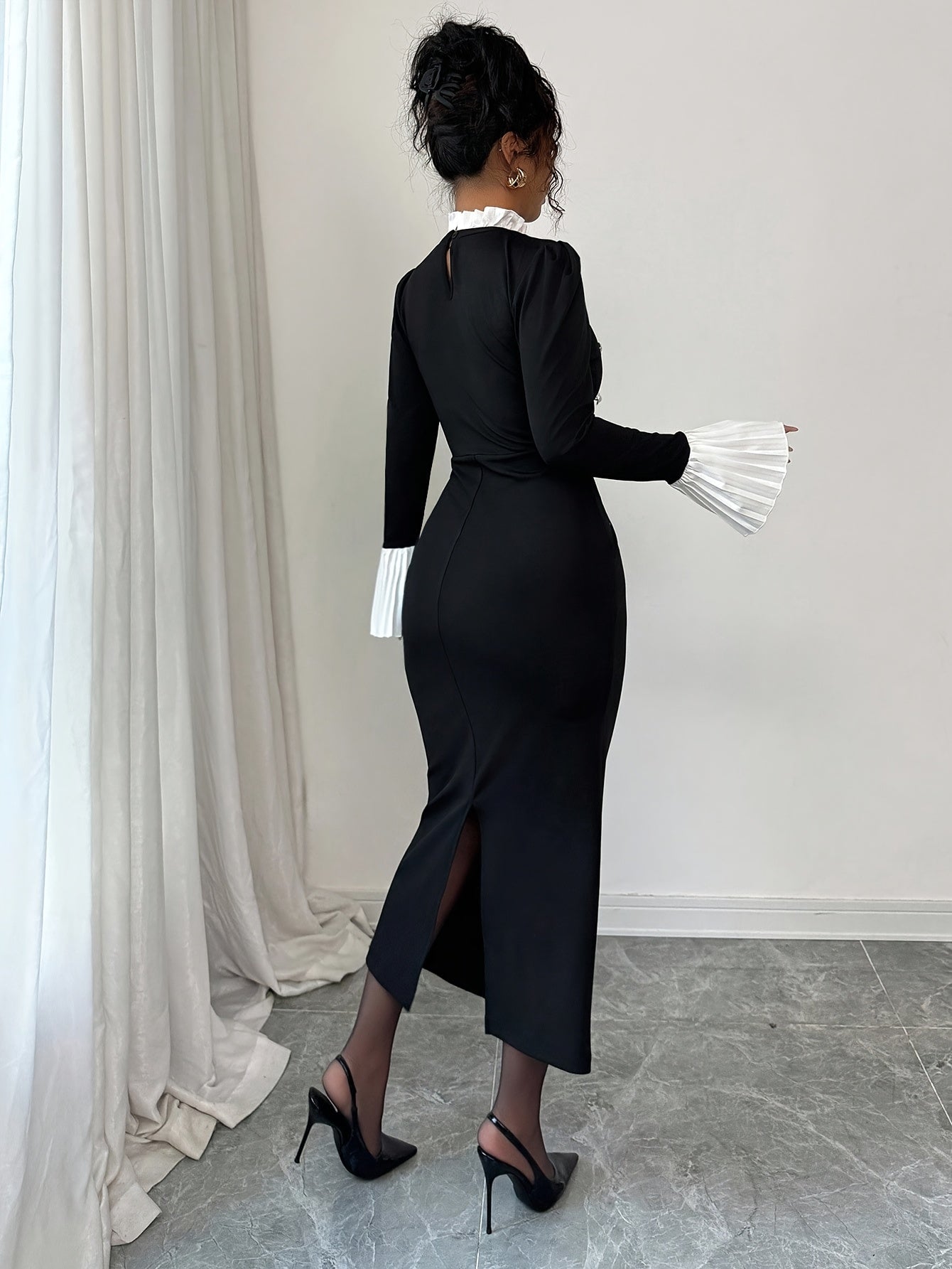 Robe Femme Élégante Maxi pour Soirée et Quotidien — Manches Longues, Fermeture Boutons sur le Devant, Coupe Flatteuse, Parfaite pour Soirées, Bureau et Rendez-vous, Port Toute Saison, Style Sophistiqué, Fini Poli, Tenue Chic