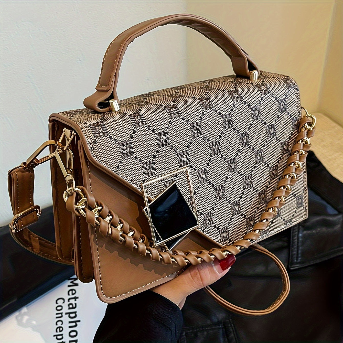 Petit sac carré– bandoulière réglable, fermeture éclair, polyvalent