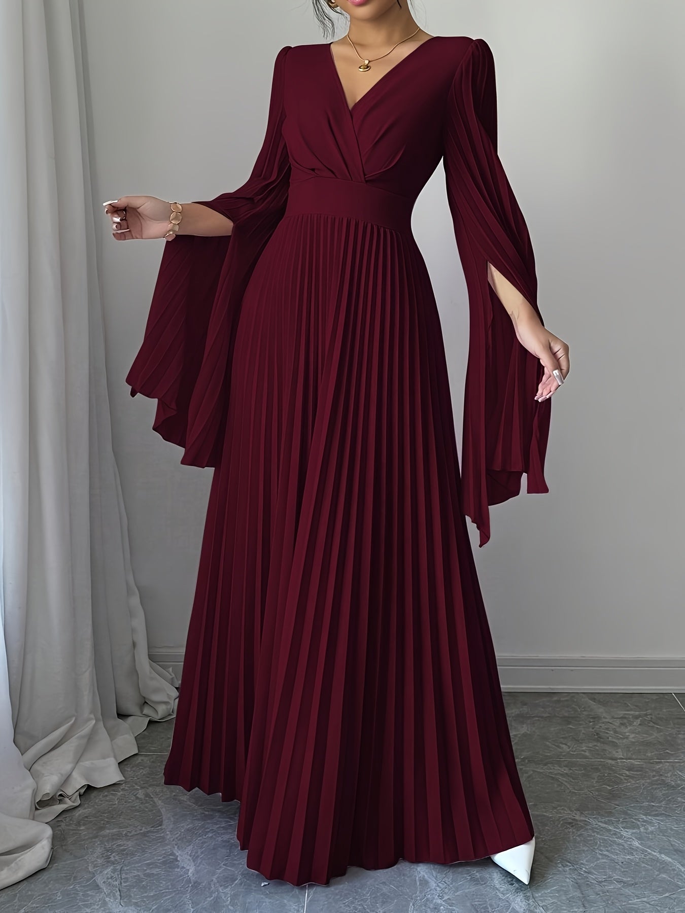 Elegant And Romantic Long Dress for Women with a V-Neck And Pleated Open Sleeves, Perfect for Parties, Gatherings, And Casual Occasions. This Solid Color, Waist-Cinching, Pleated Skirt Is a Fashionable And Versatile Choice fo