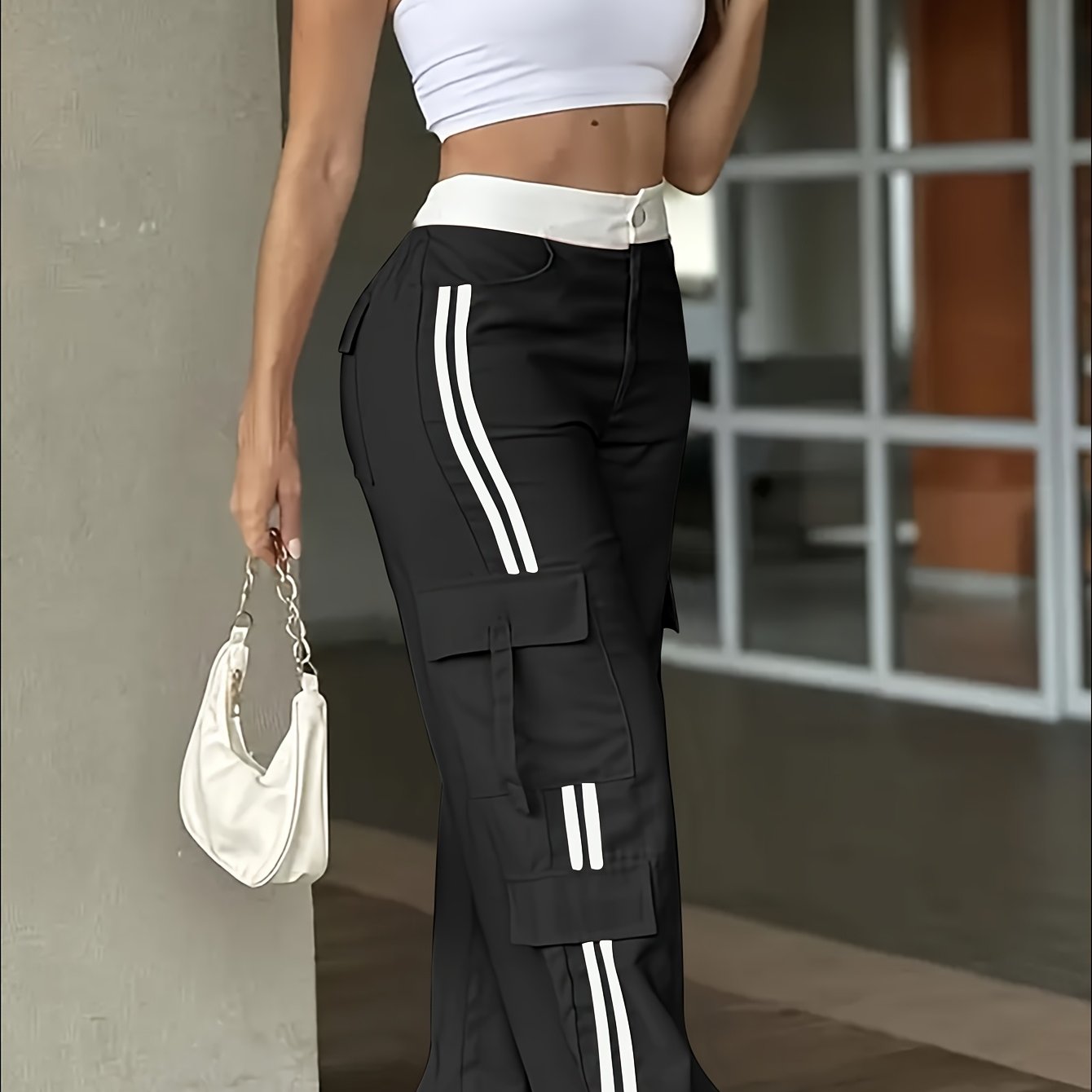 Pantalon Cargo Femme Robuste – Bandes Blanches et Grandes Poches, Tous Saisons, Sans Ceinture