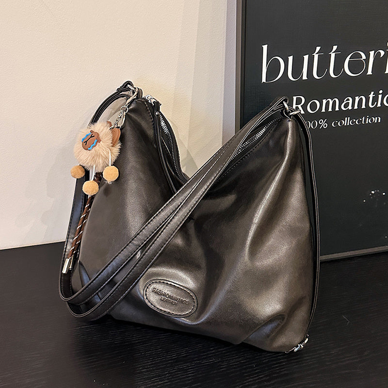 Sac à Main Femme Tendance – Avec Charm, Convertible en Sac à Dos, Grande Capacité, Idéal Sorties Hiver, Couleurs Kaki Foncé, Marron Foncé, Noir, Matière PU avec Doublure, Fermeture Éclair