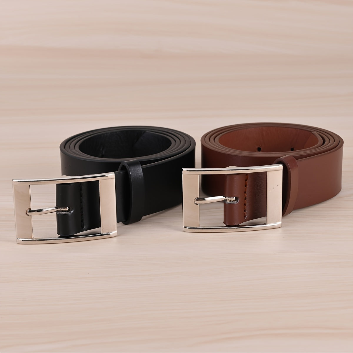 Lot de 2 ceintures fines en PU pour femmes – Boucle rectangulaire, noir et marron, tailles standard et grande taille, polyvalentes pour usage décontracté et bureau, design élégant, boucle métallique