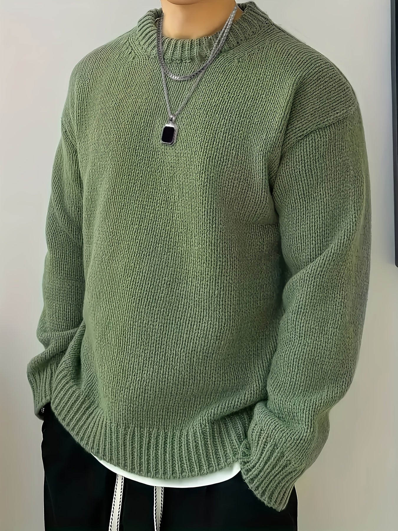 Men'S Olive Green Sweater - Soft Round Neck Long Sleeve Winter Warmth, Solid Color Casual Pullover for Fall/Winter, Regular Fit Casual Attire