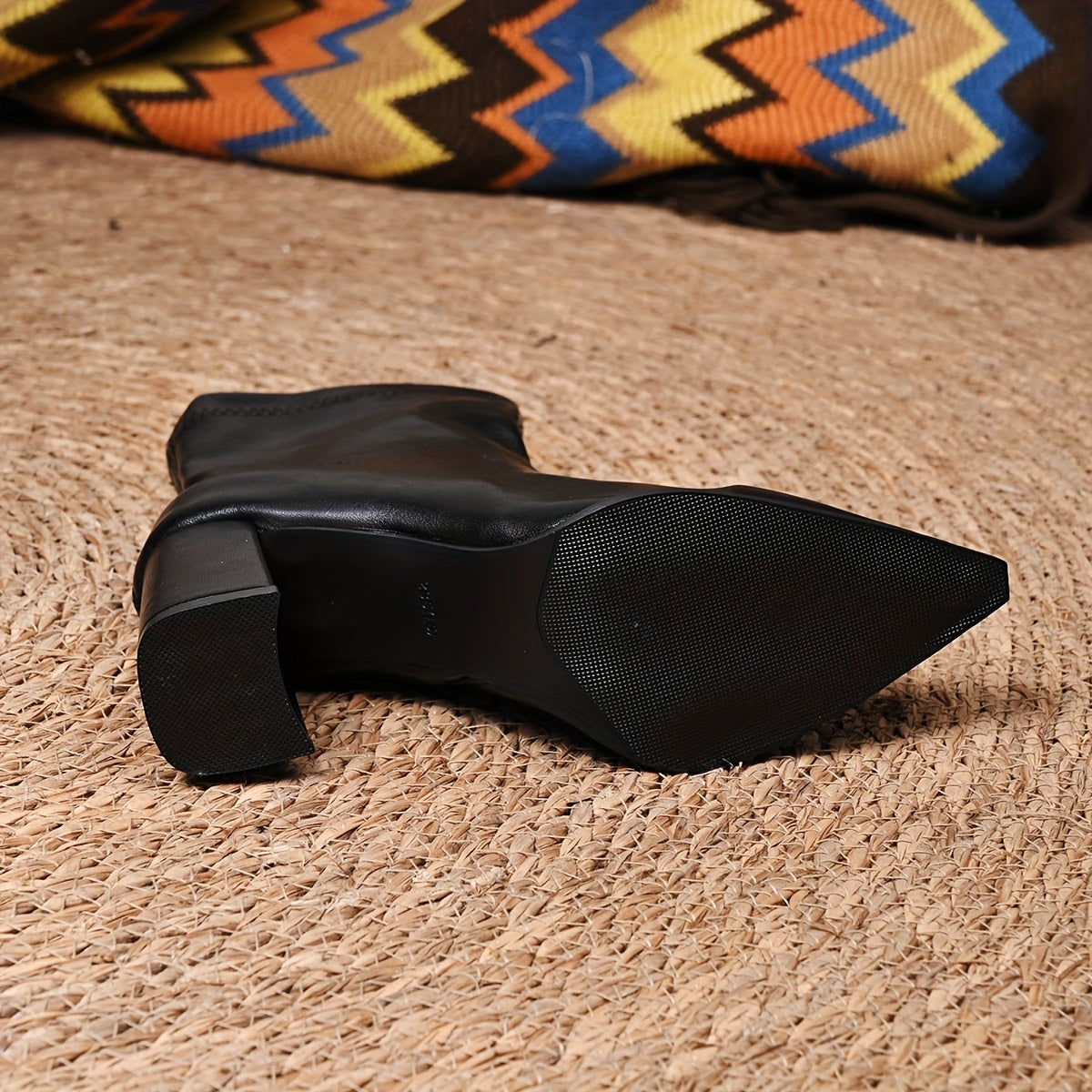 Bottines Élégantes Femme à Talon Bloc Épais — Bout Pointu, Couleur Bordeaux/Brun, Revêtement Synthétique