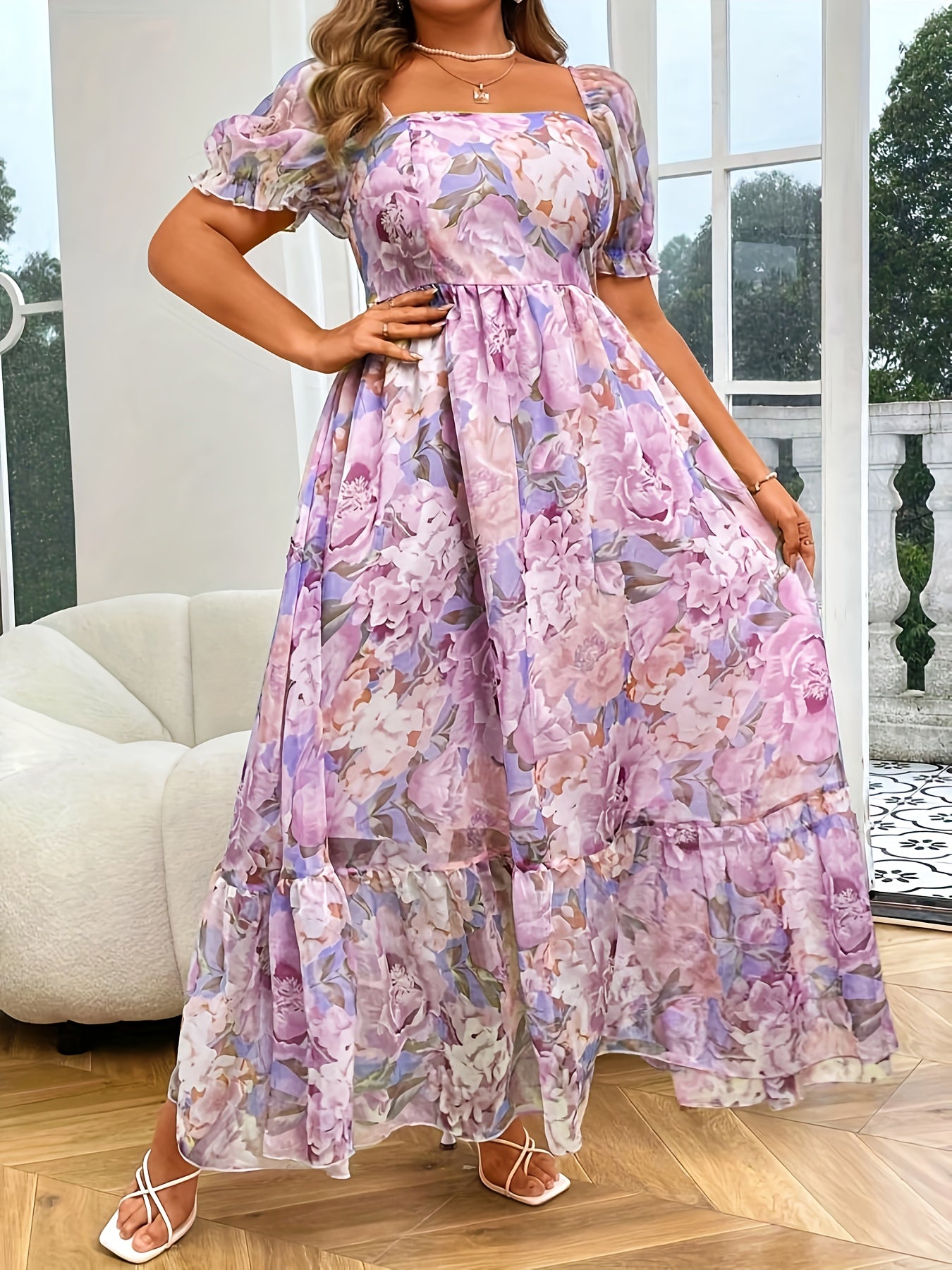 Robe fleurie élégante grande taille femme – coupe A-line fluide, longueur midi, imprimé floral pastel violet/rose/bleu/blanc/lavande, ourlet évasé, pour événements décontractés et formels, tenue de fête ou mariage, toutes saisons