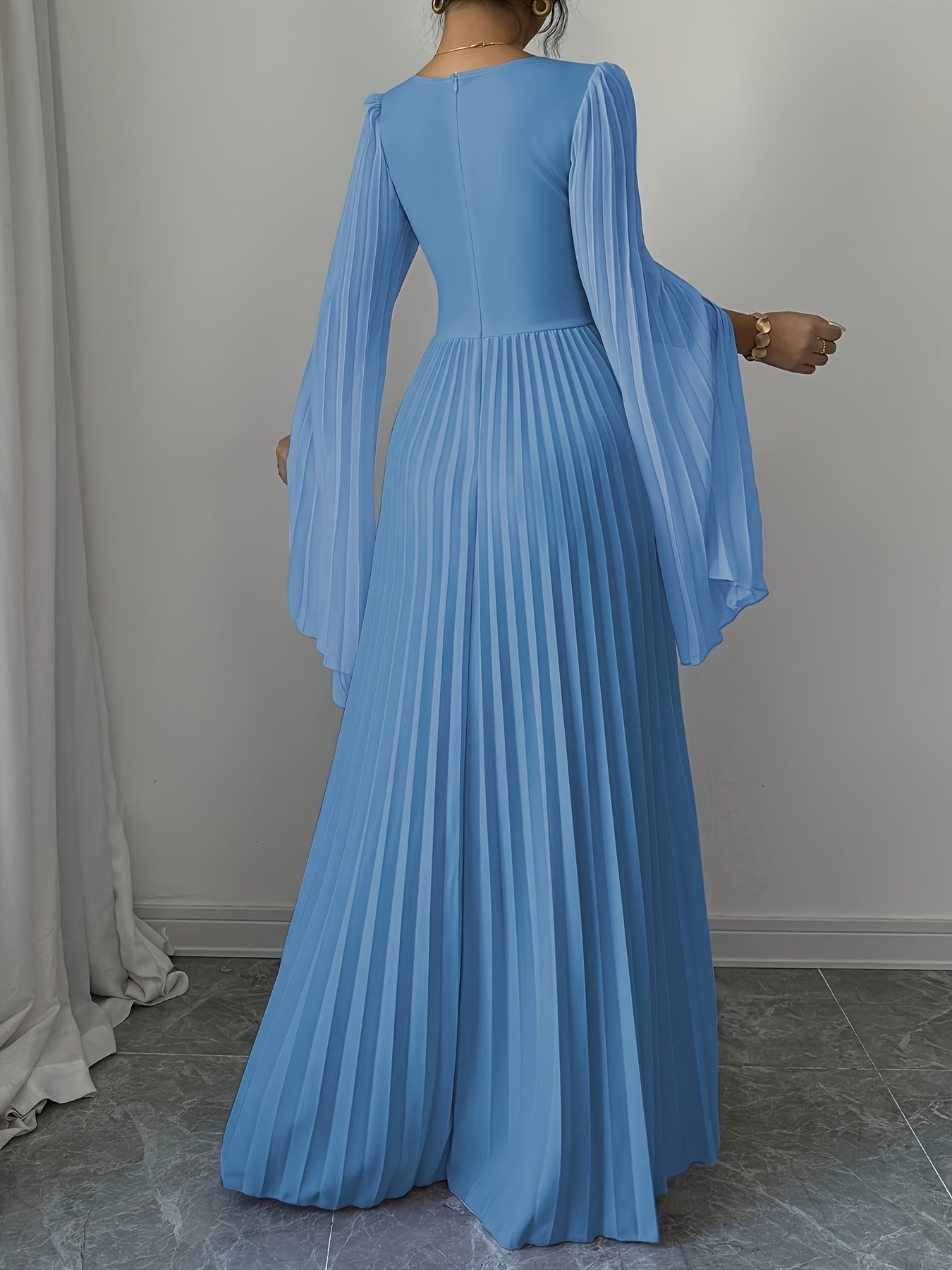 Elegant And Romantic Long Dress for Women with a V-Neck And Pleated Open Sleeves, Perfect for Parties, Gatherings, And Casual Occasions. This Solid Color, Waist-Cinching, Pleated Skirt Is a Fashionable And Versatile Choice fo