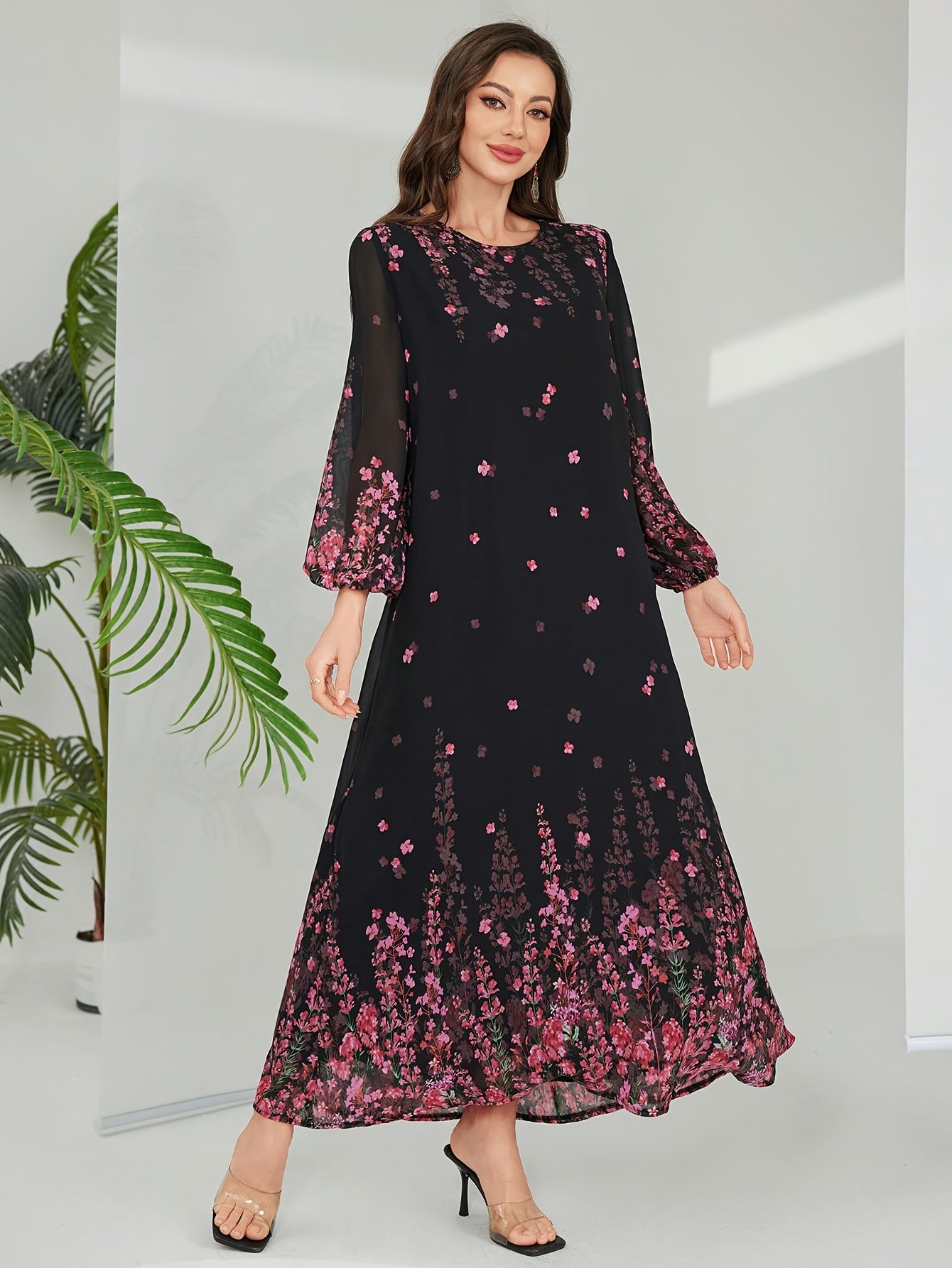 Robe Longue Grande Taille Élégante – Noir avec Imprimé Floral Rose, Coupe A-Ligne Flowy, Idéale Soirées, Bureau et Tenues Décontractées, Lavable en Machine