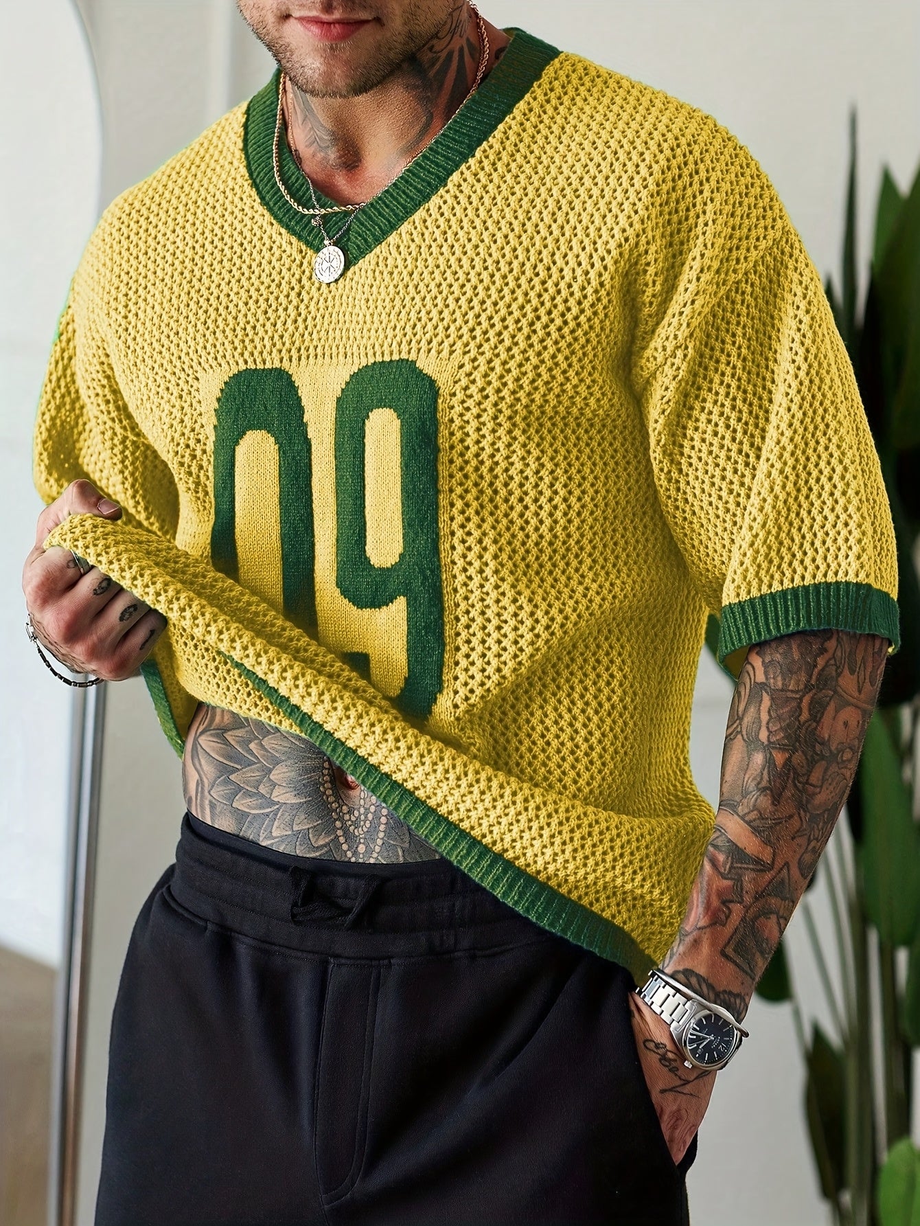 Men's Street Style Contrast Color V-Neck Numeral Print Raglan Knitted Pullover Men Jersey Knit Top Men Men Vacation Men Knit Tops Men Jersey