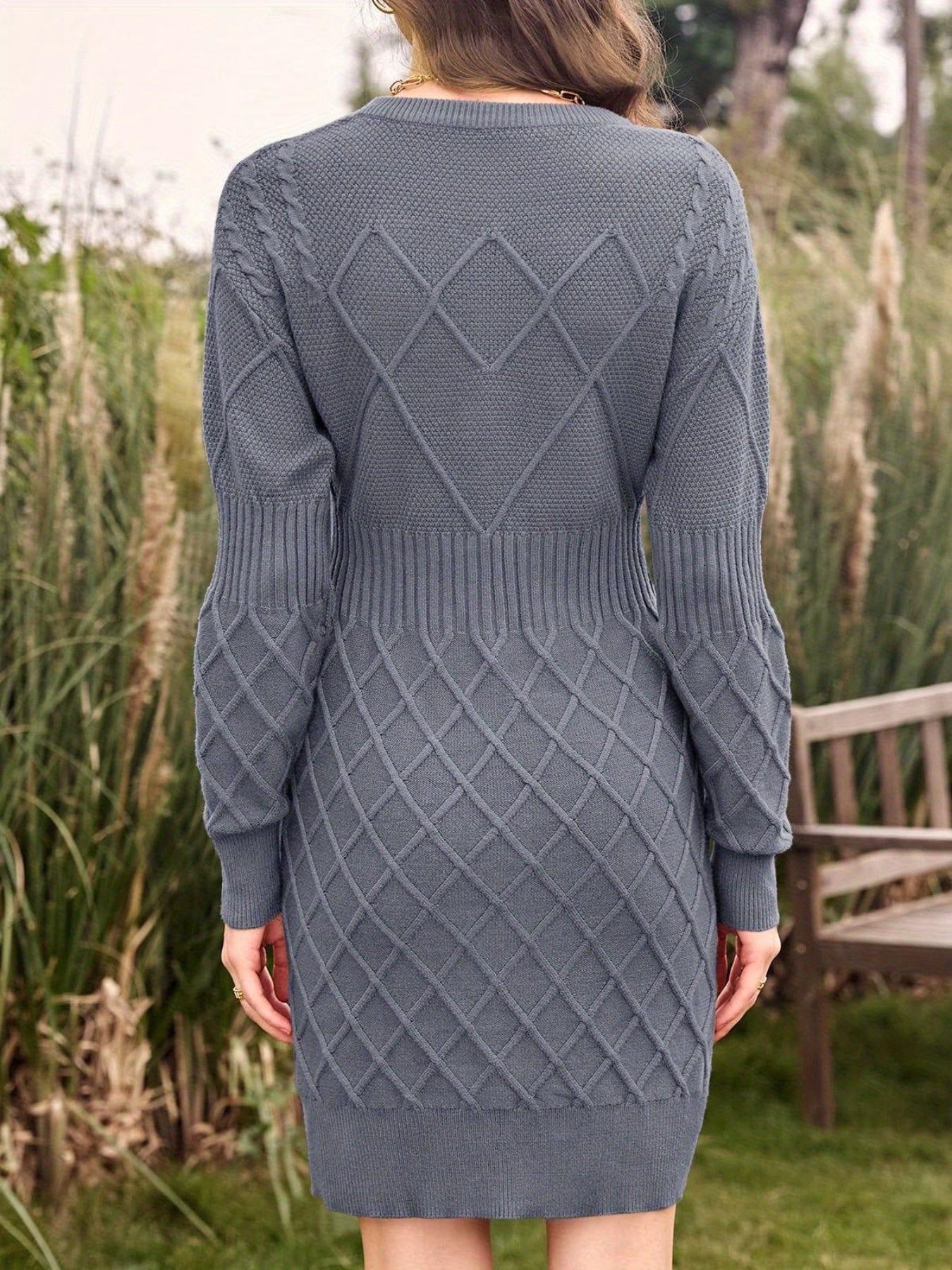 Robe Pull Femme Slim Beige Strass Manches Longues Col Rond Mini