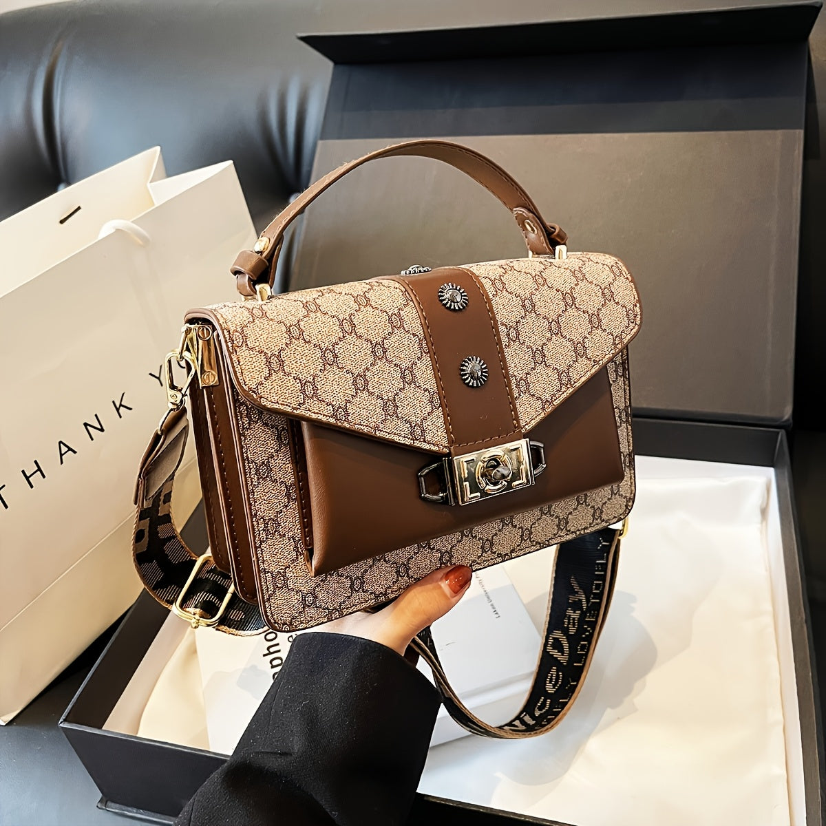 Sac à main carré rétro classique avec poignée supérieure texturée élégante pour femmes