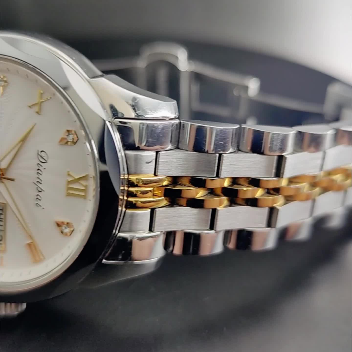 Men's Automatic Mechanical Watch with Luminous Dial, Waterproof, Roman Numerals & Date/Day Display, Golden-Tone Steel Band, Accents - Fashionable Dress Watch for Everyday & Formal Wear, Bling Watch, Formal Timepiece B