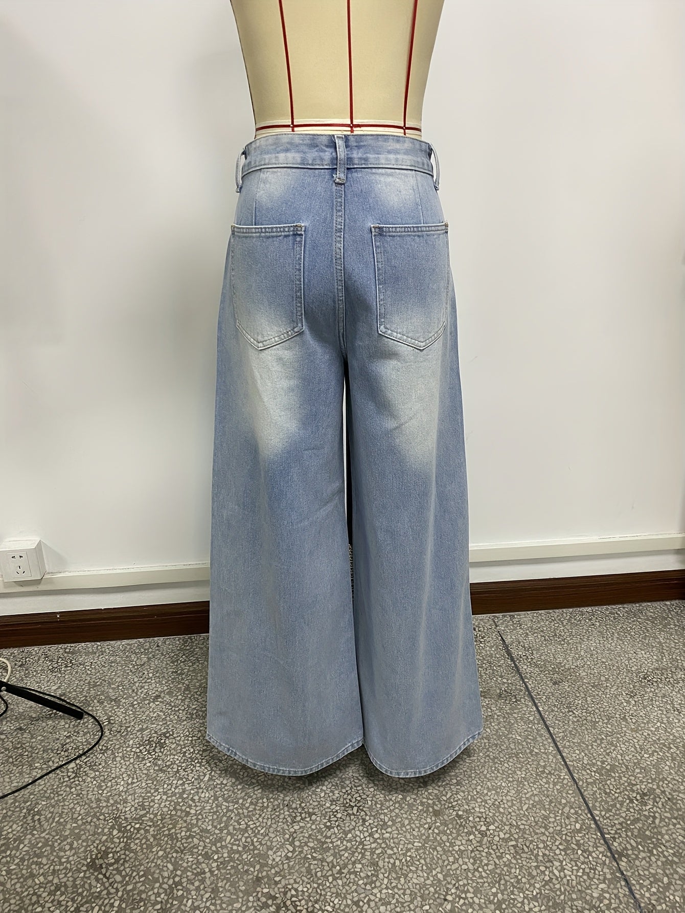 Jeans Femme Oversize Jambe Large Bleu Foncé Effet Usé Jambe Droite Poches Ourlet Net Non Extensible Toute Saison