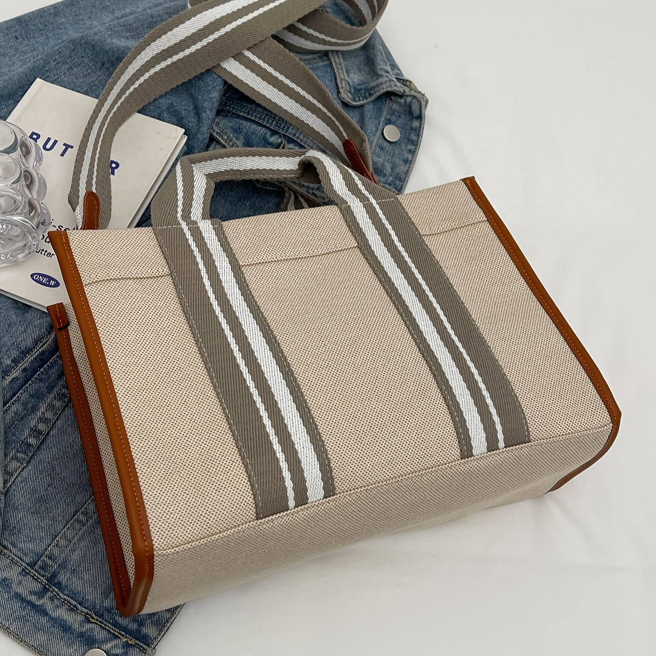 Sac Cabas Chic Grande Capacité – Sac Polyvalent à Porter à l’Épaule ou à la Main pour Femmes, Parfait pour le Travail et les Vacances – Nylon Durable avec Fermeture Éclair, Idéal pour Livres, Adolescents et Employées de Bureau