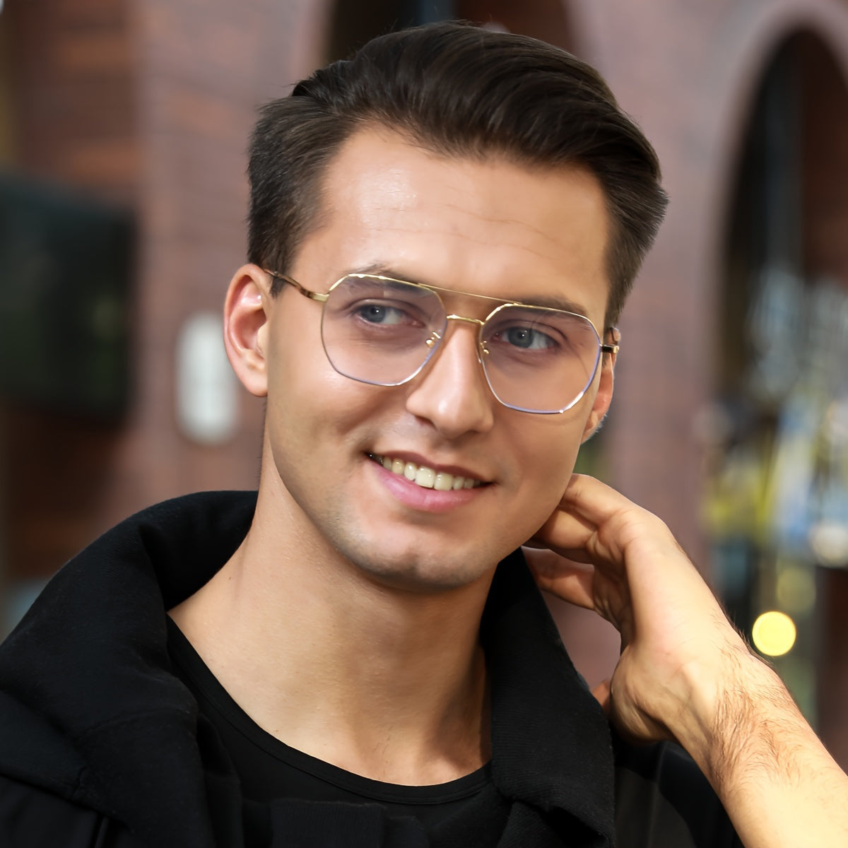 A Pair of Men'S Stylish Metal Glasses with Geometric Patterns, Featuring a Unique Double Bridge Design, Suitable for Everyday Wear in a Casual Style.