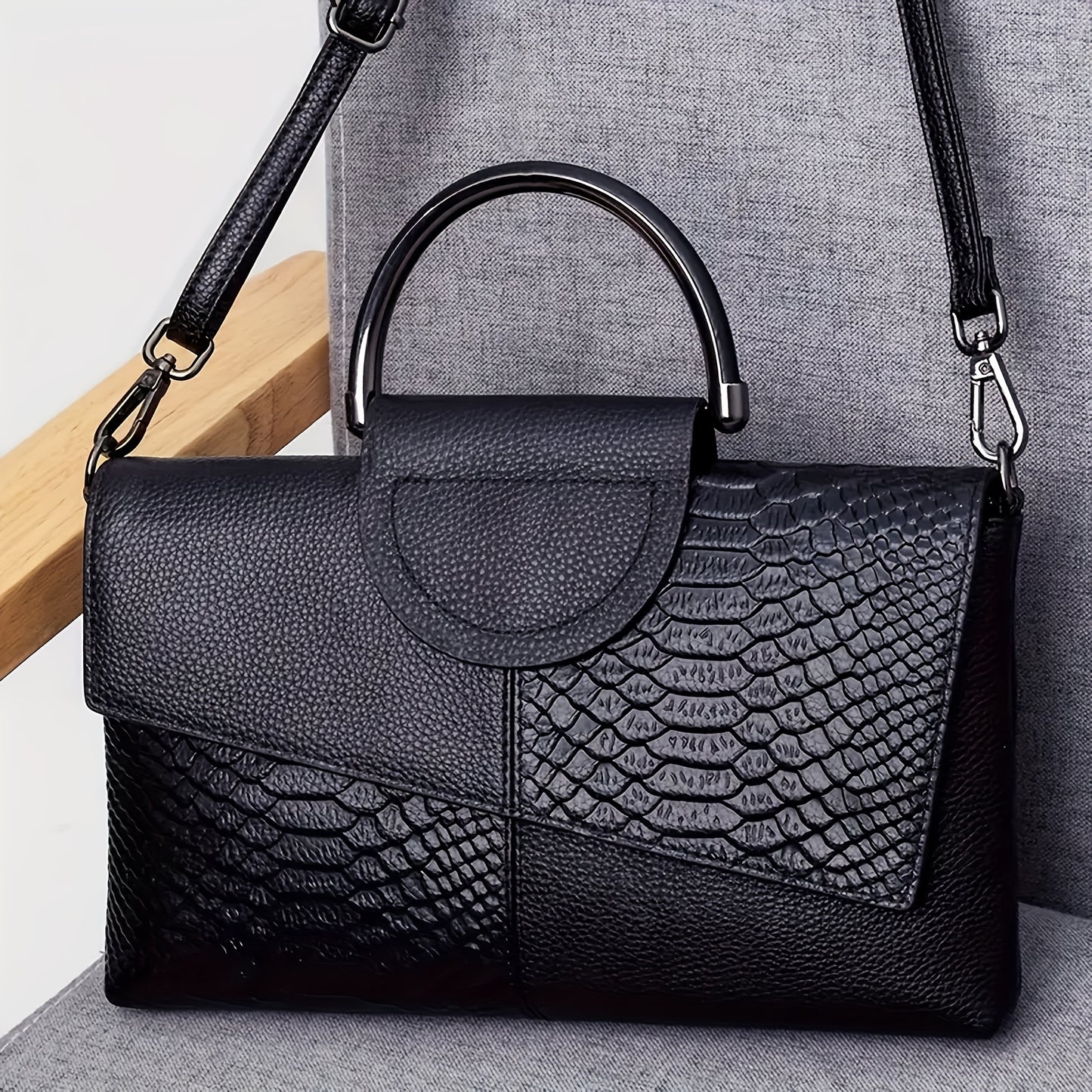 Sac à Main Élégant Femme – Texture Crocodile sur Toute la Surface, Fermeture Magnétique et Bandoulière Amovible, Quincaillerie Dorée, Doublure, Sac Polyvalent pour Travail, Shopping, Événements Formels et Usage Quotidien – Luxe Faux Croco