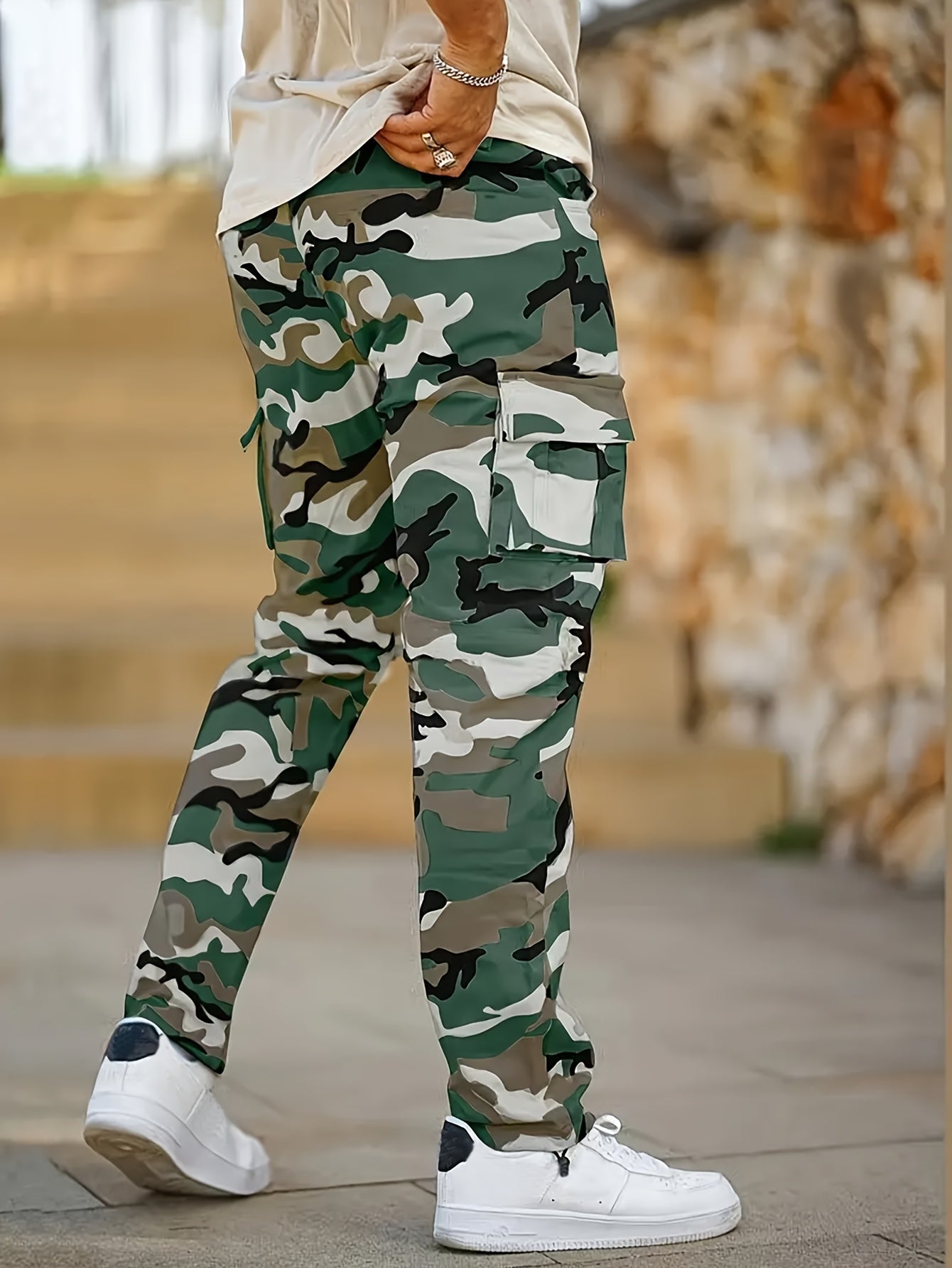 Pantalon Cargo Homme Camouflage – Coupe Ample, Multi-Poches, Taille à Cordon, Vert/Noir/Blanc