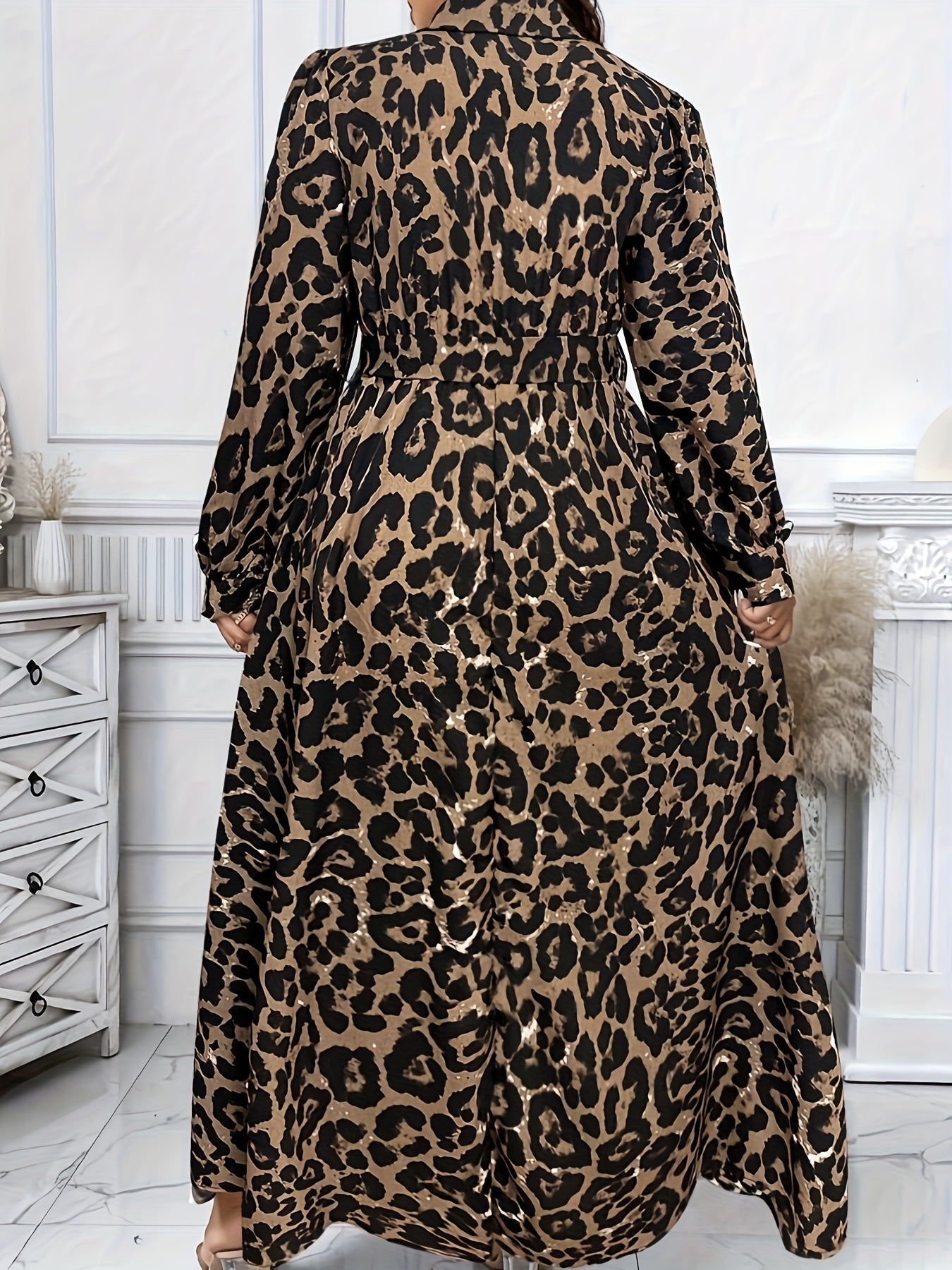 Robe Longue Grande Taille Élégante – Imprimé Léopard, Col, Taille Ceinturée, Coupe Sirène A-Ligne, Manches Longues, Idéale Soirées, Mariages et Événements, Lavable à la Main